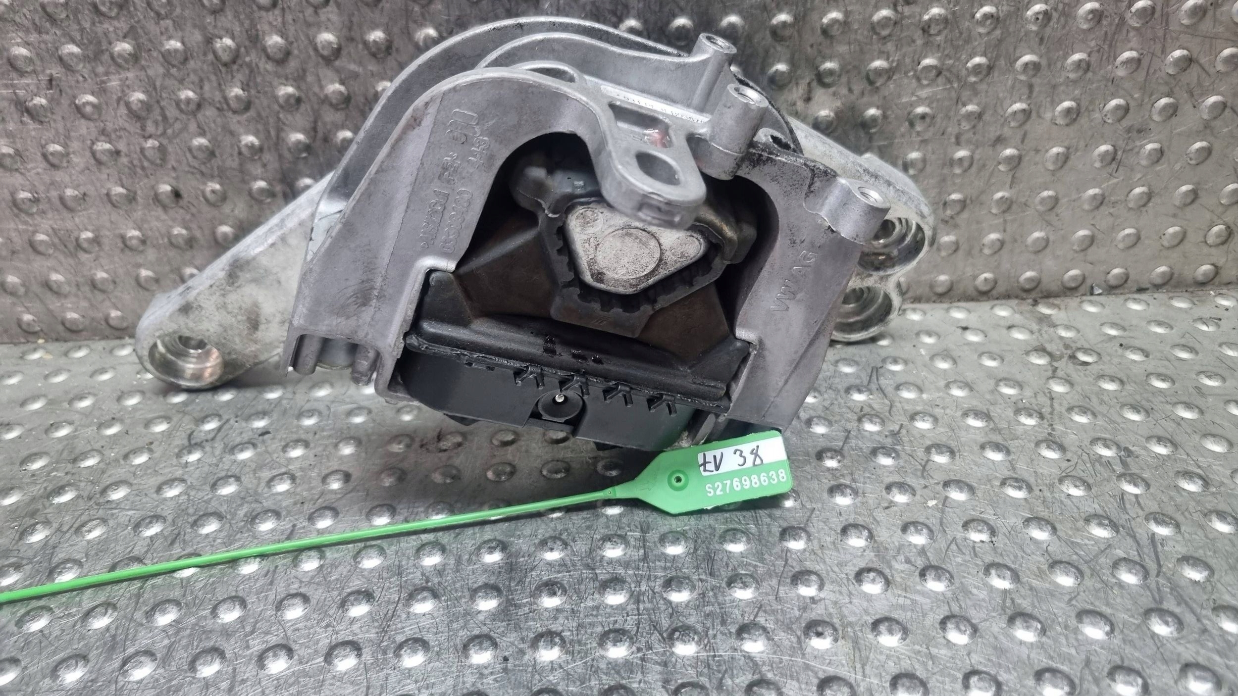 holder engine mount 5WA199262F SUPERB III A3 8Y Q3 F3 PASSAT B8 1.4 E-TSI