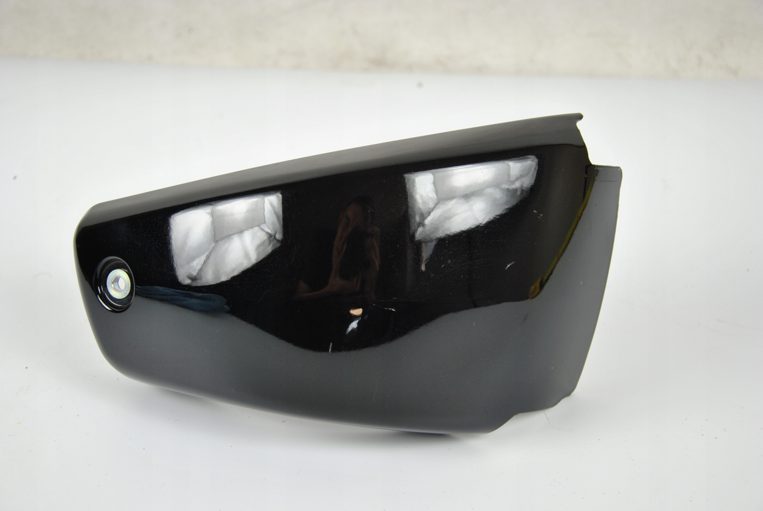 01950 - Обтічник бекон капот Yamaha XVS 1300 MidnightStar