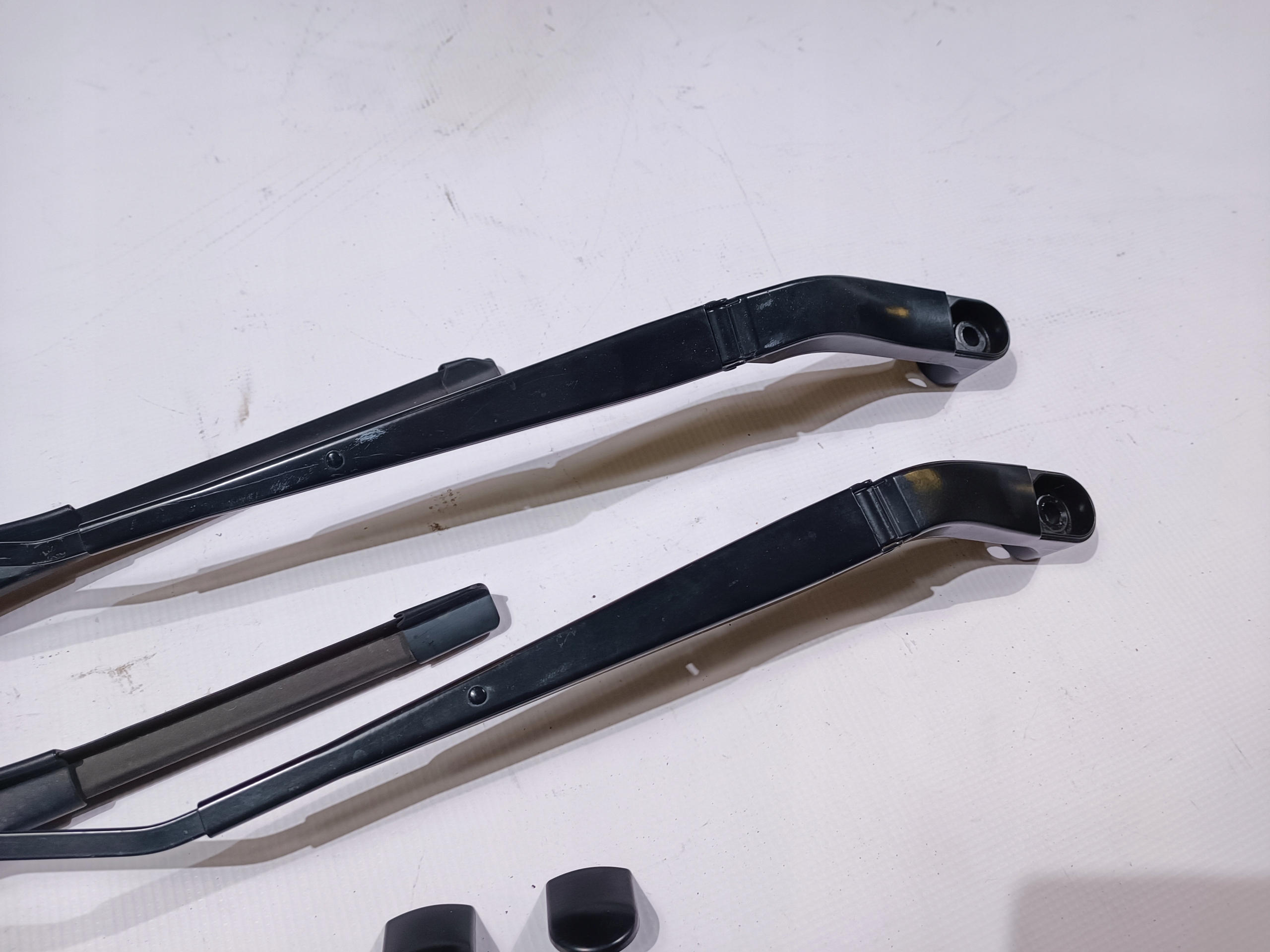 wiper arm komplet Chevrolet Camaro 2016