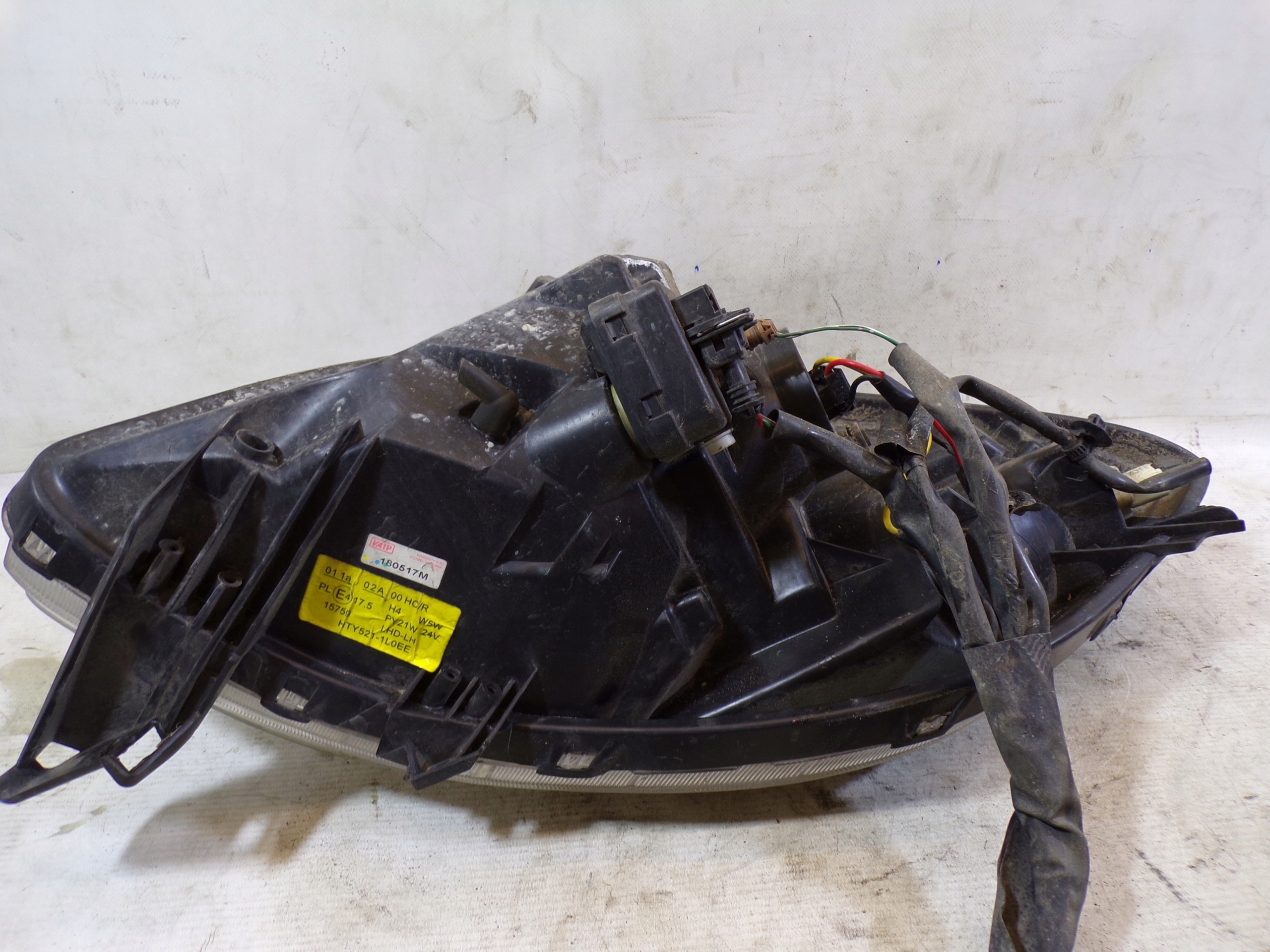 light front front right TOYOTA YARIS 2 II (K1) (2)