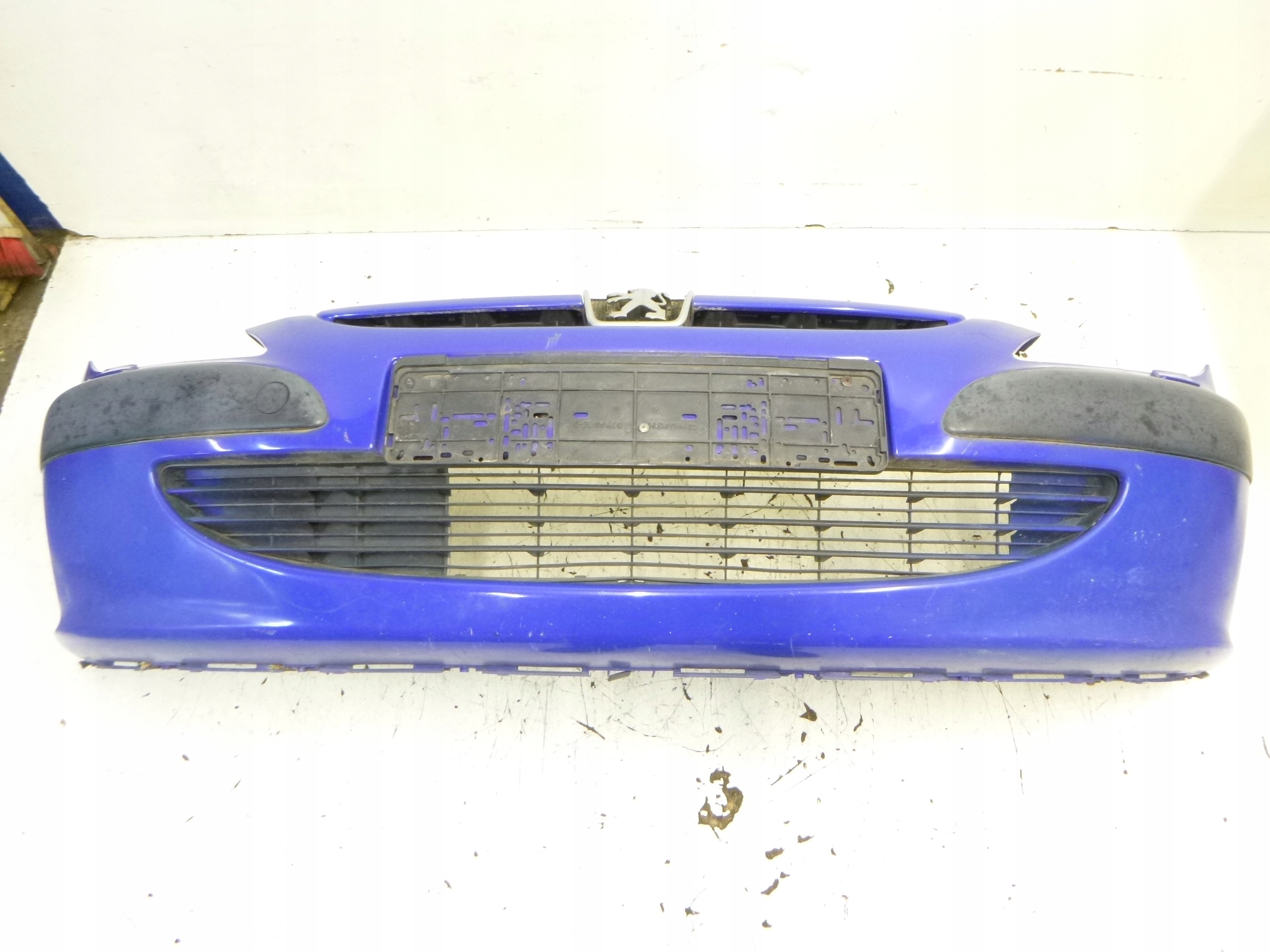 front bumper Peugeot 307 EGJB 2004r.