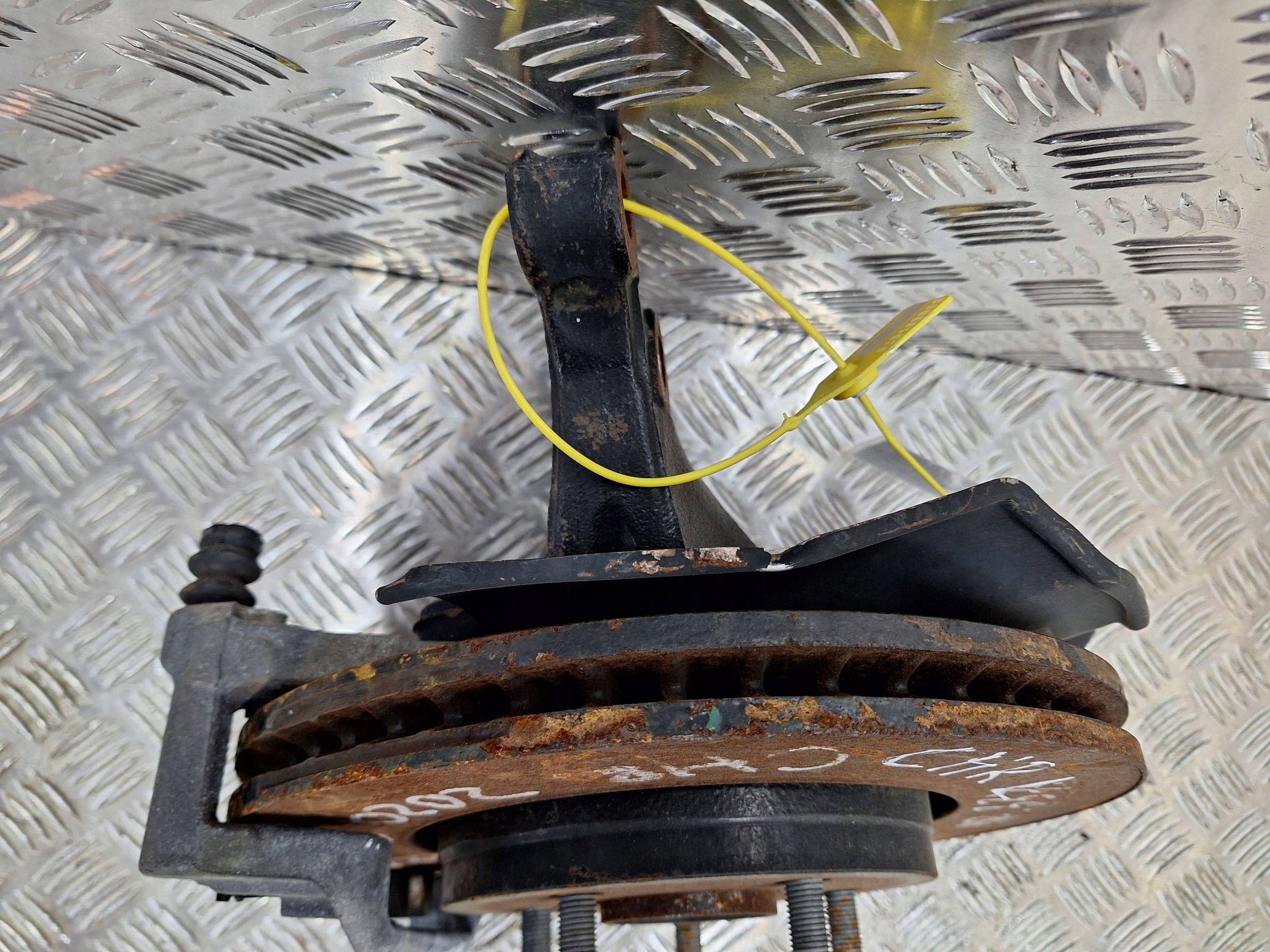 swing left front TOYOTA CHR C-HR and 16-23 1.8 HYBRYDA