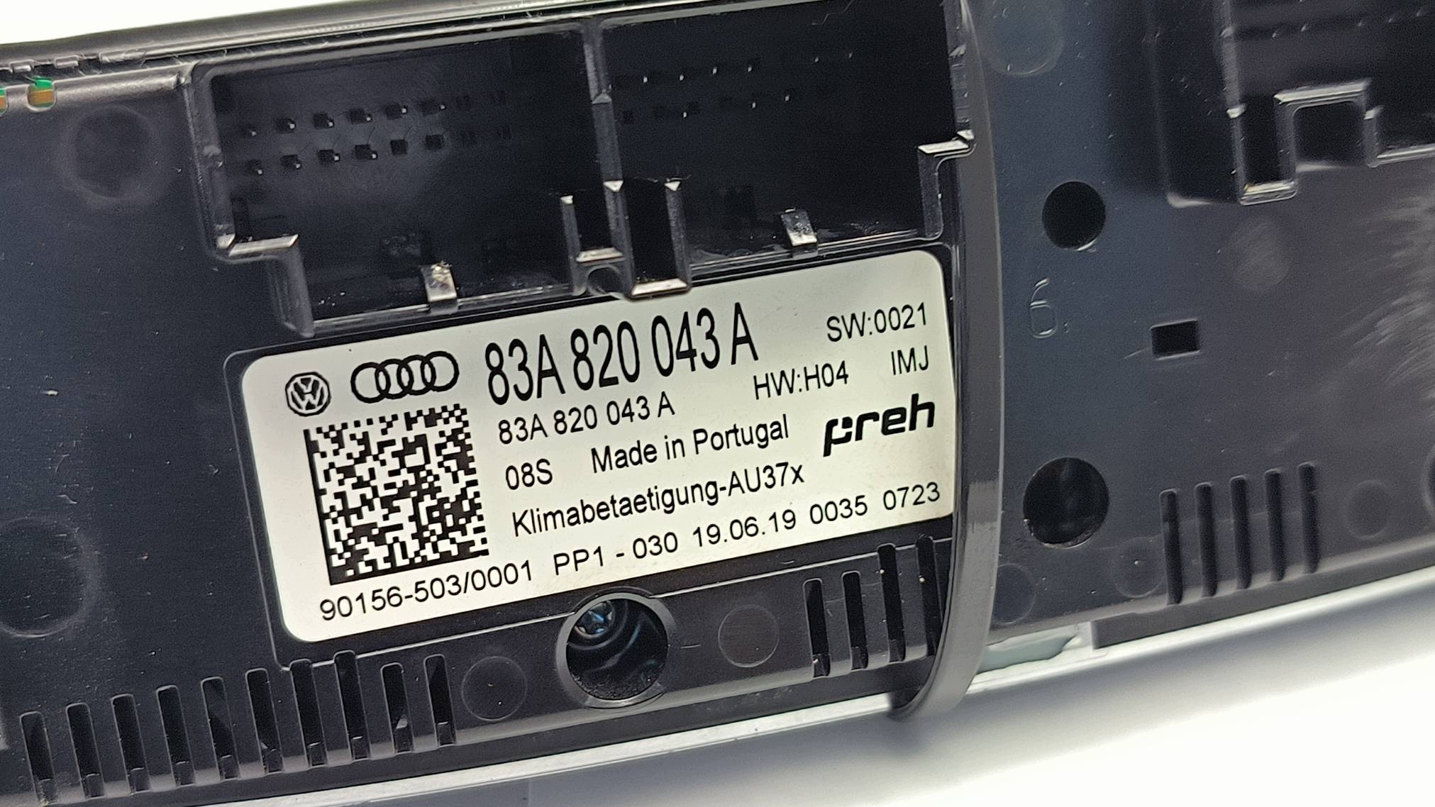 PANEL klimatizaci 83A820043A AUDI Q3 II 83A