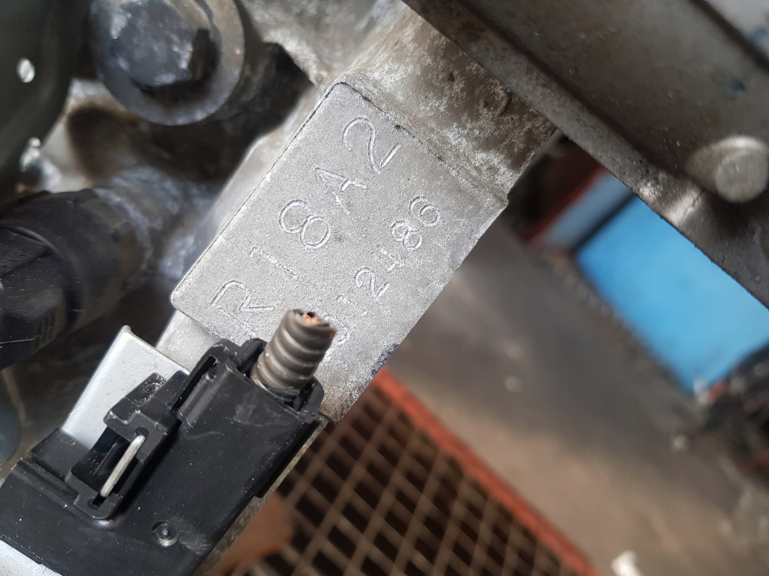 engine petrol- pillar HONDA CIVIC 8 UFO 1.8 V TEC R18A2
