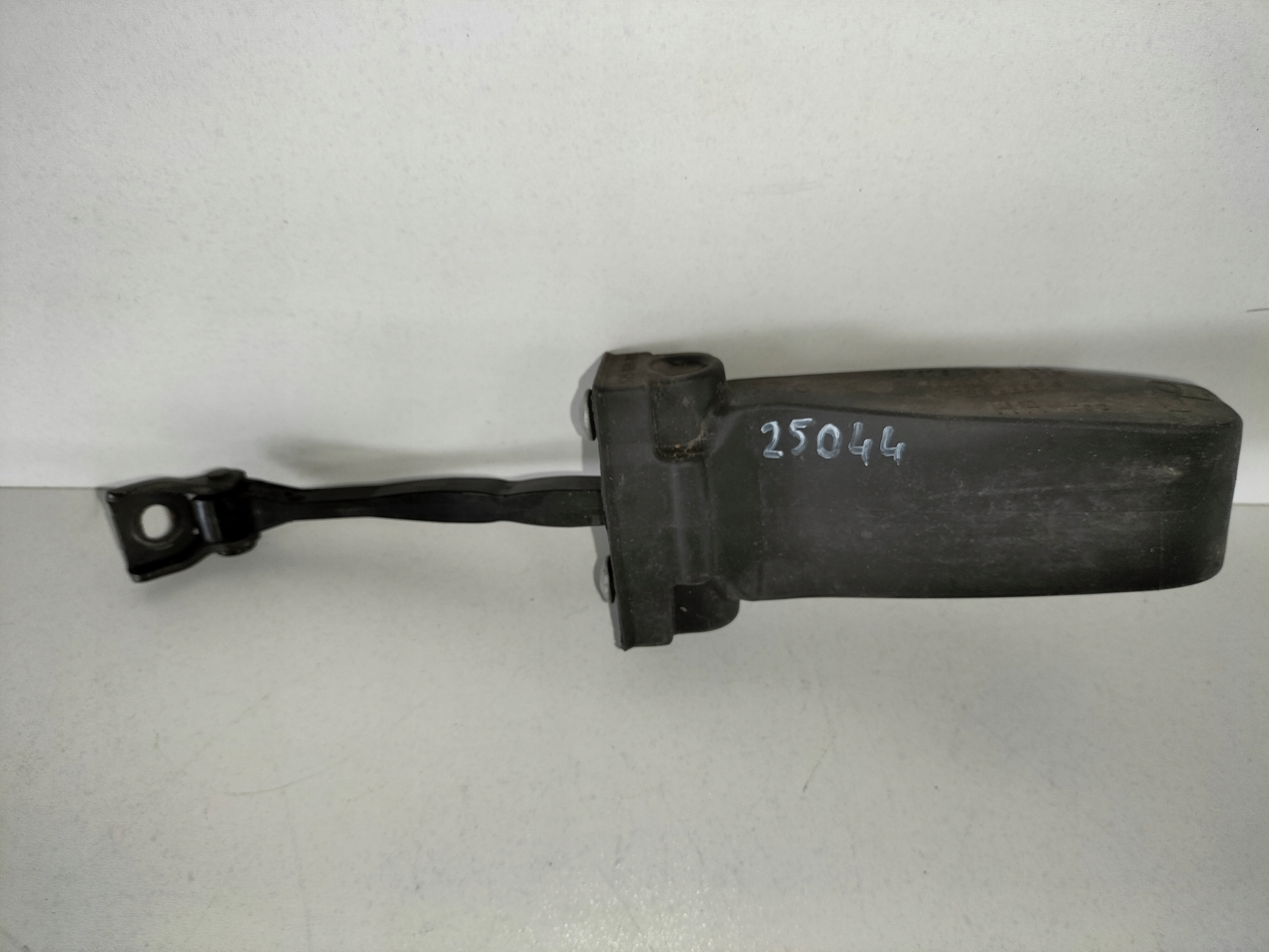 limiter door rear part SKODA KAROQ 17- SEAT ATECA