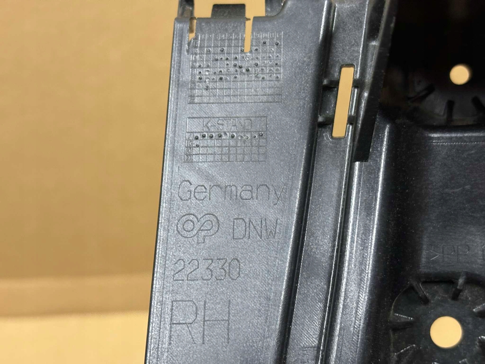 bumper bracket right rear part AUDI E-TRON Q4 4KE807366