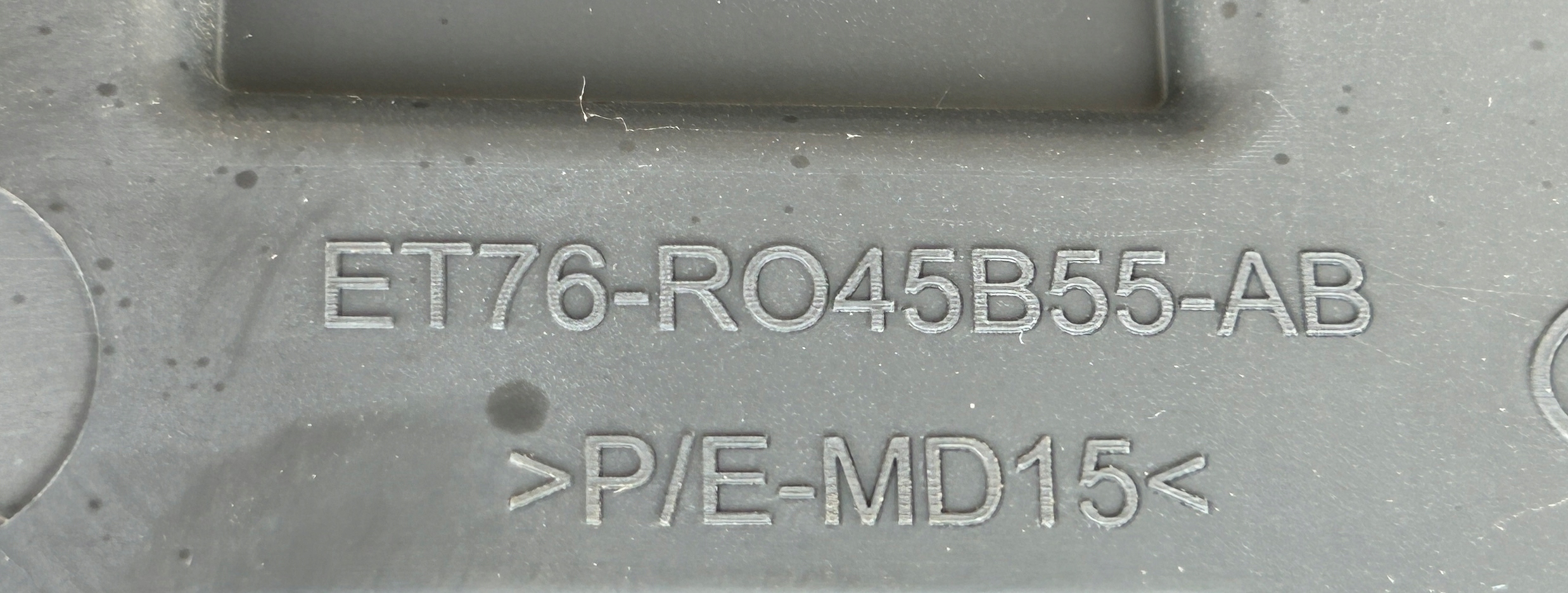 TUNEL mitte FORD TOURNEO COURIER MK1 14- ET76-R045B55-AB
