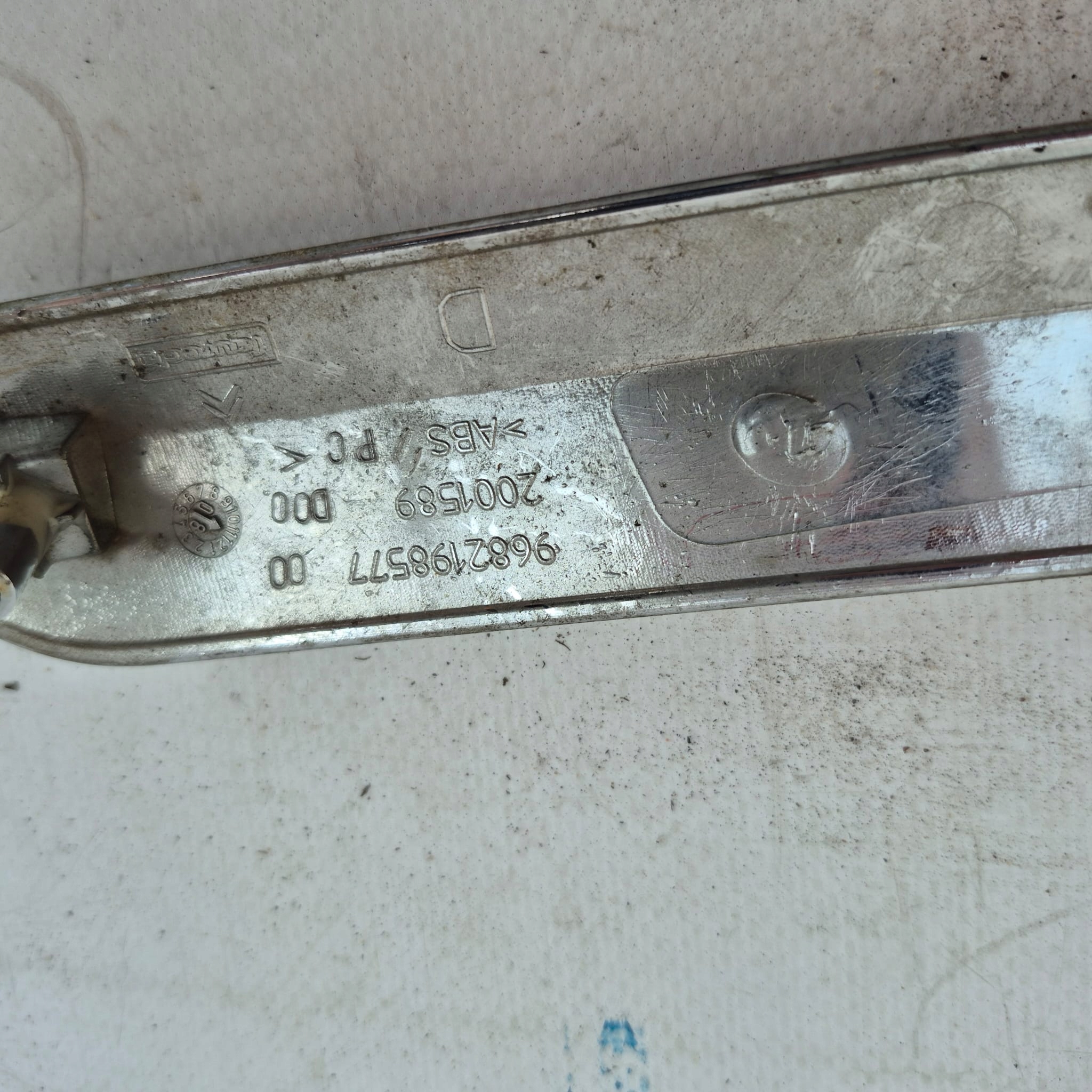 CITROEN C5 III 07- CHROM moulding of a bumper right front right front