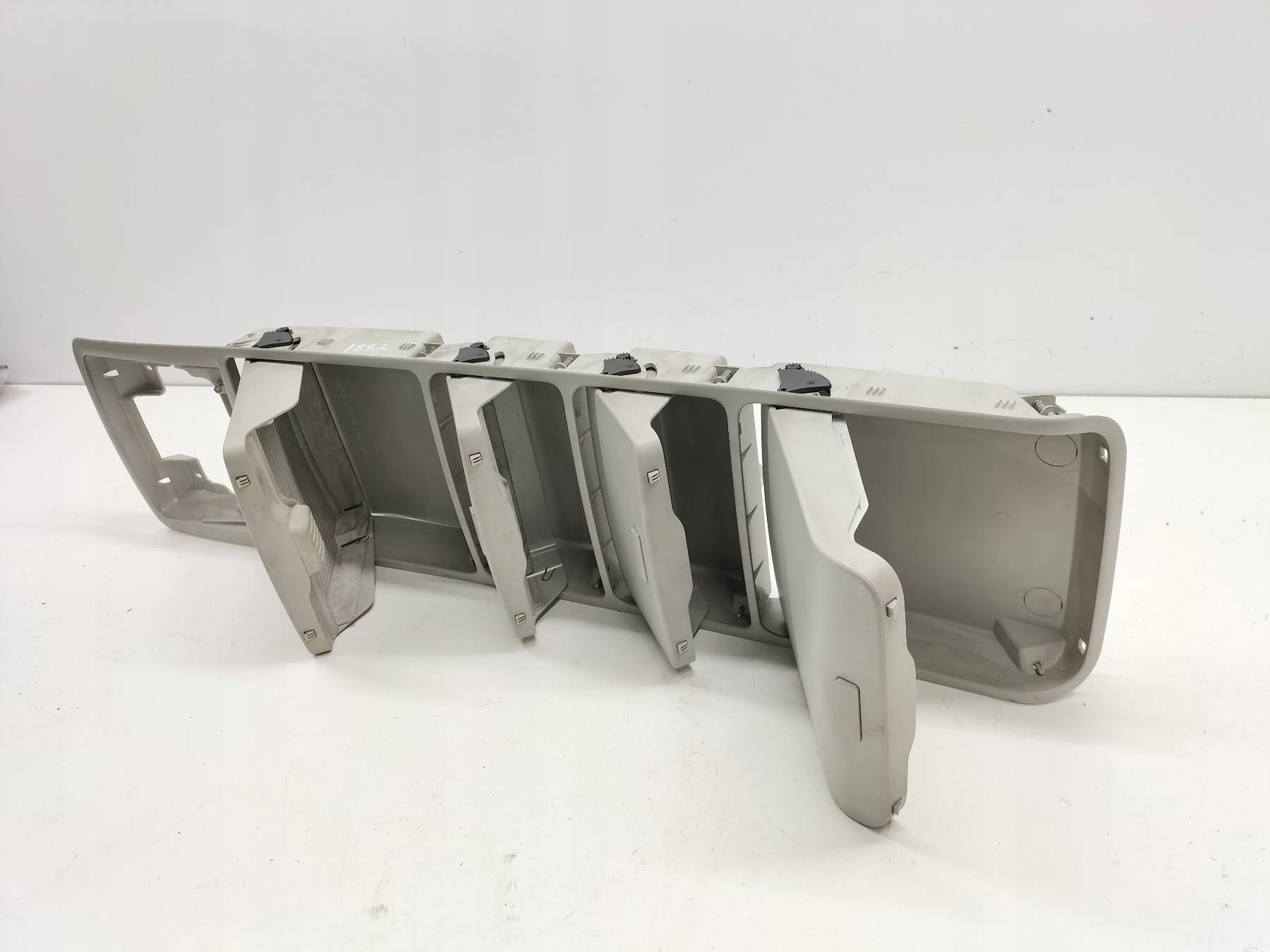 Handschuhfach Dachhimmel Dachverkleidung PLUS 5M0868403 VW Volkswagen Golf V (2004-2009)
