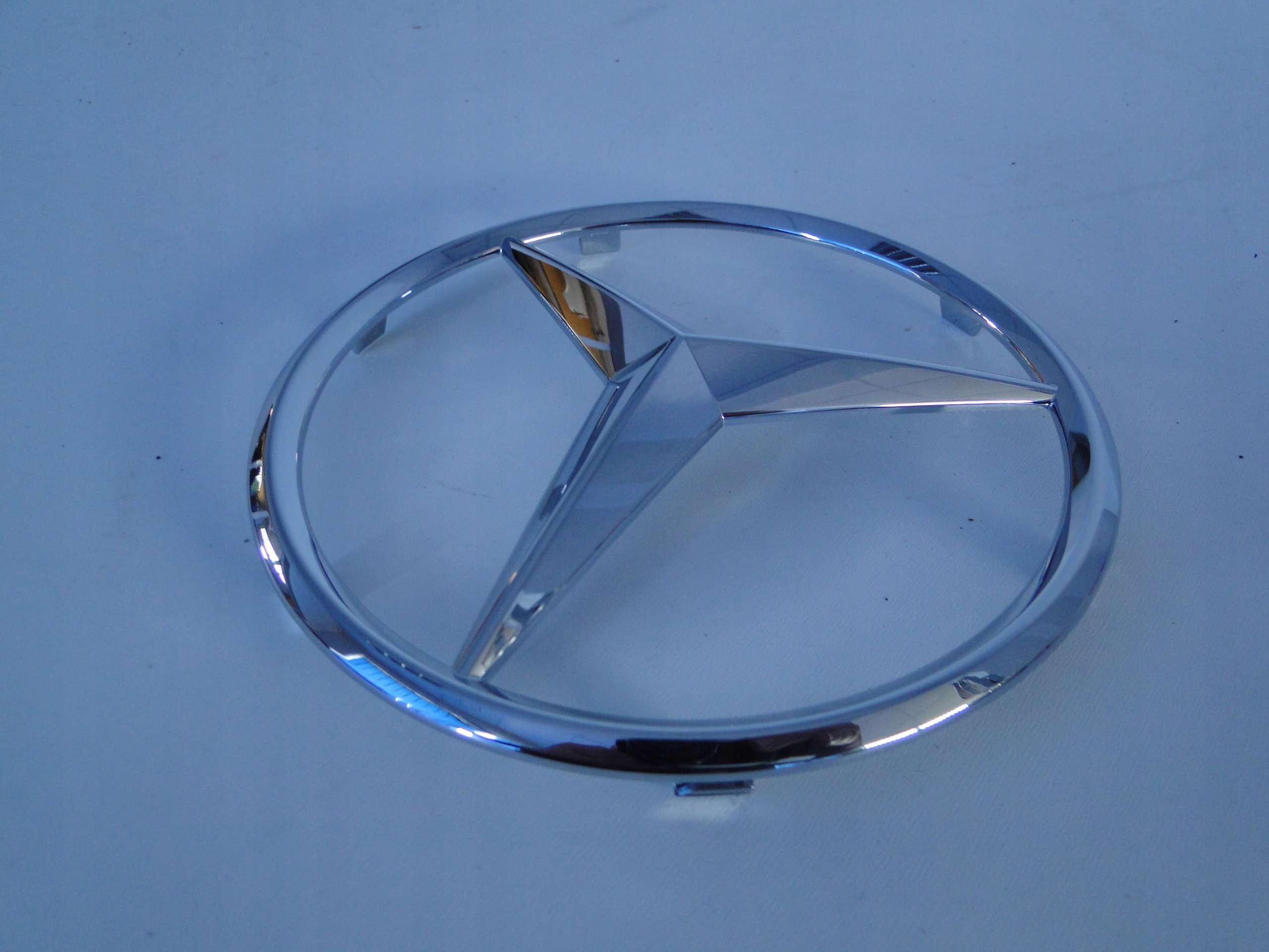 MERCEDES C KLASA 205 206 E 213 238 S 217 CLE 236 GWIAZDA EMBLEMAT ZNACZEK Numer katalogowy części A0008176007 A0008173200