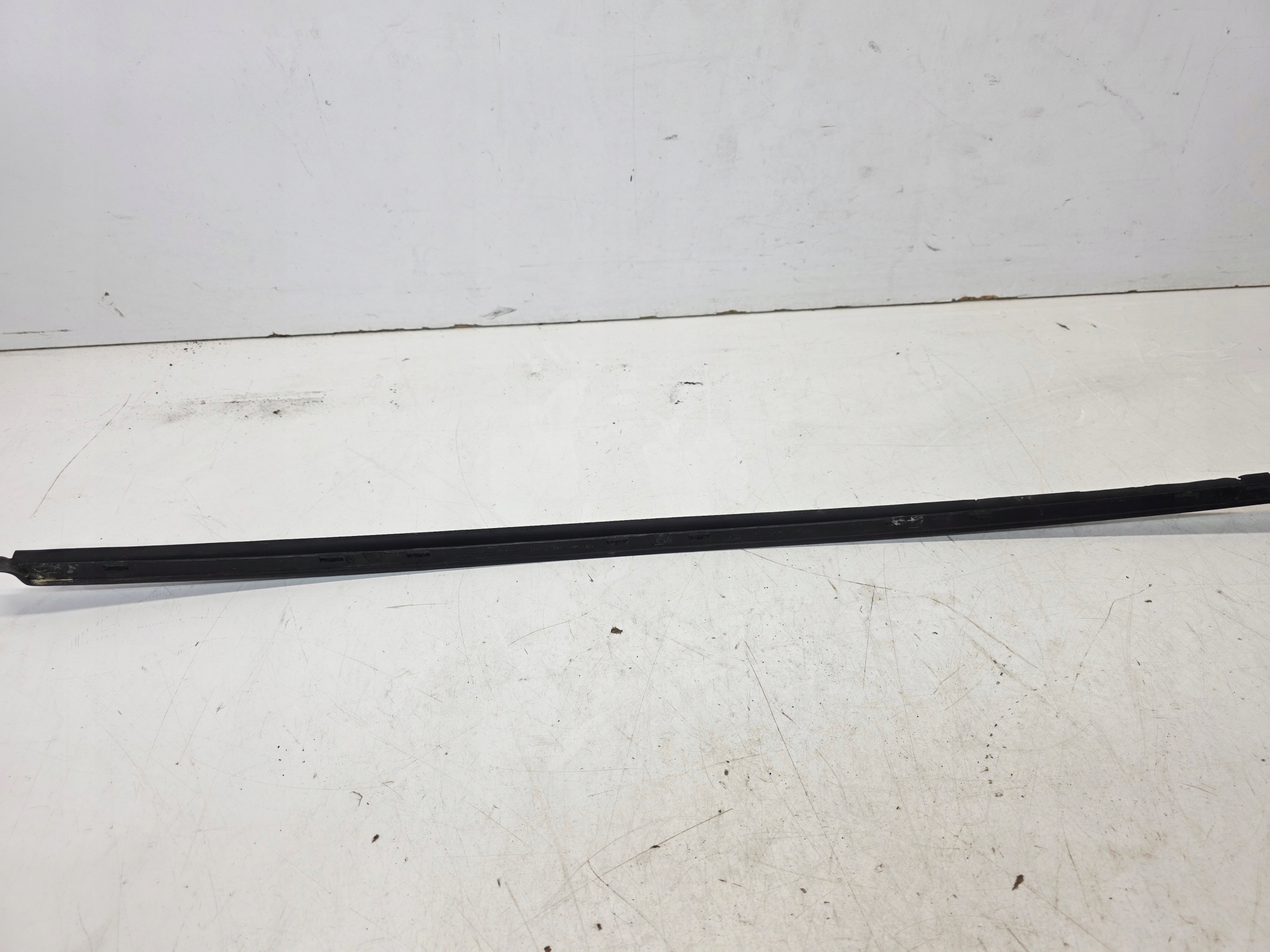 moulding dust windows CZOLOWEJ right AUDI A3 8P CABRIO 8P7854328A