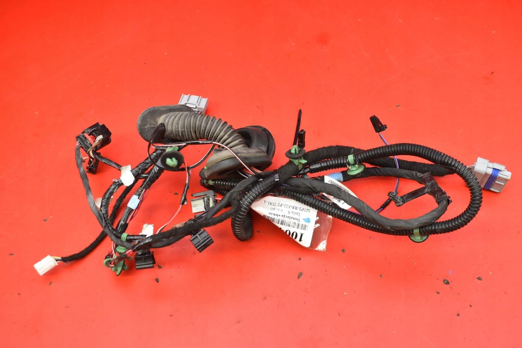bundle wiring door right rear part 1004426-00-V TESLA MODEL S LIFT 16-21