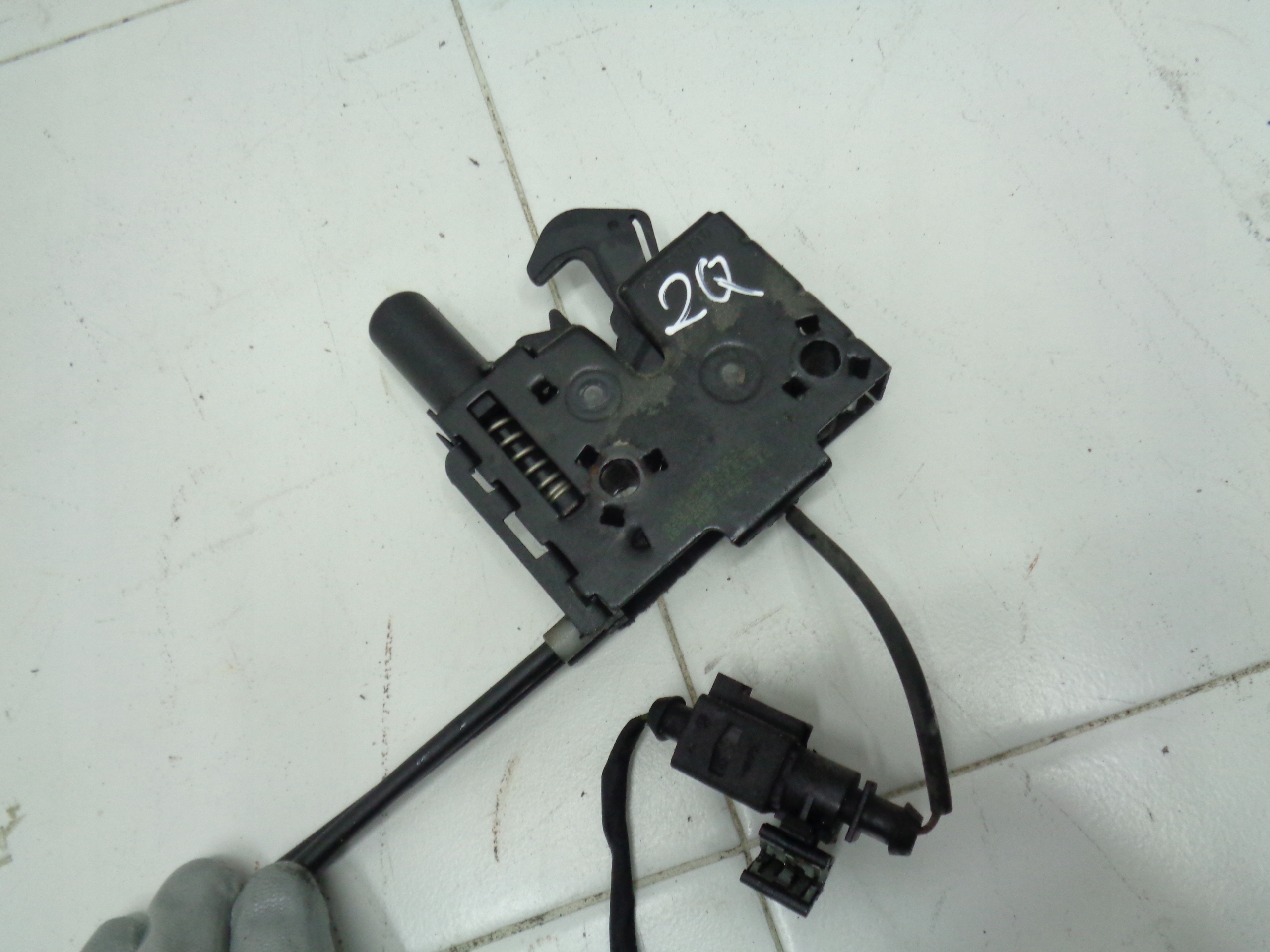 VW POLO VI 2G bonnet latch lock CEGNA ropes KOMPLET