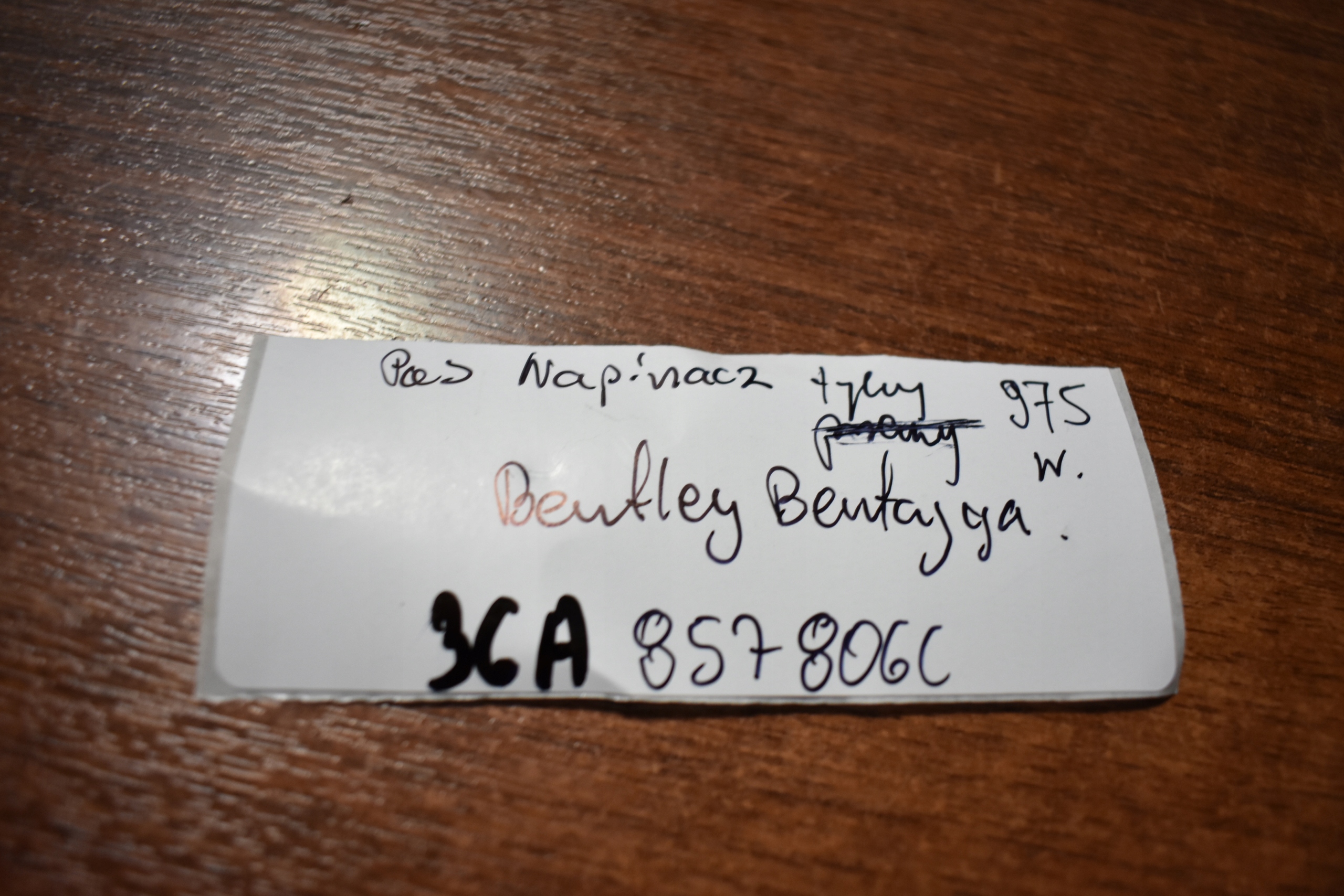 IDEALNY Gurten Spanner hinten BENTLEY BENTAYGA 1