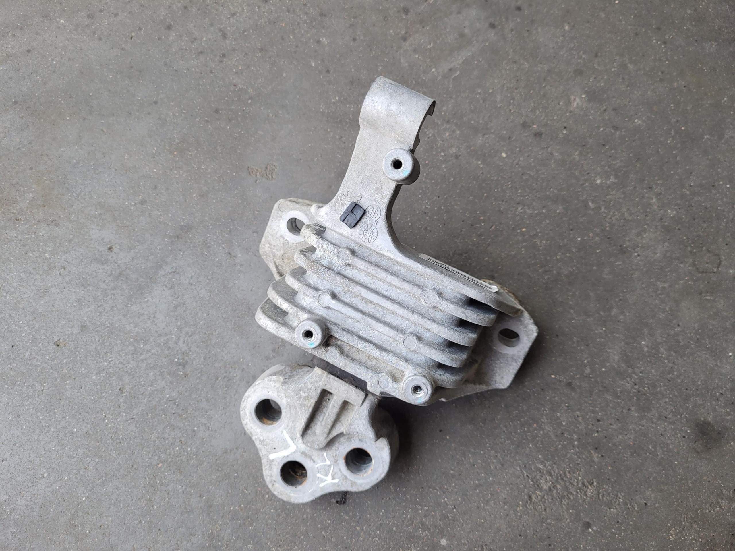 holder engine mount P68102283AF JEEP CHEROKEE KL 2.0 CRD MTJ MULTIJET