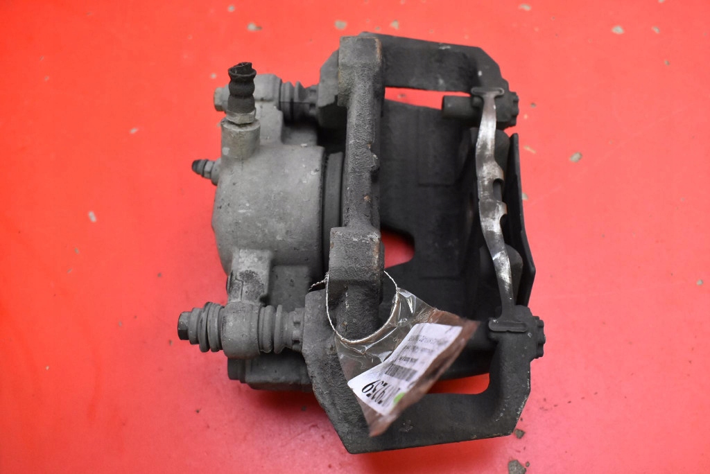 caliper brake left front MERCEDES E-KLASA W212 2.2 CDI 204 KM 09-13
