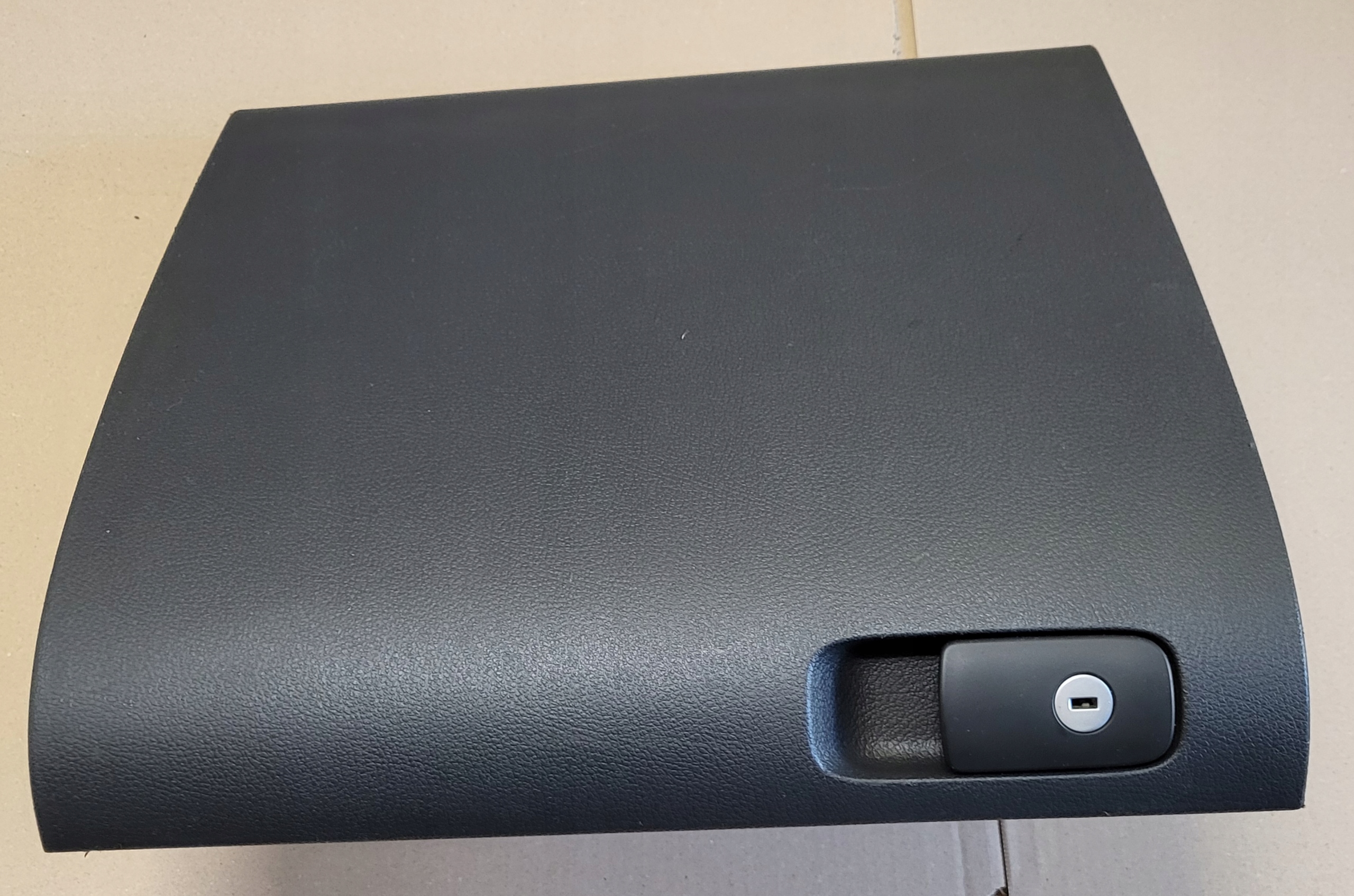 passenger compartment of the passenger front plato consoles of the dashboard dashboard VW GOLF V plus + EU