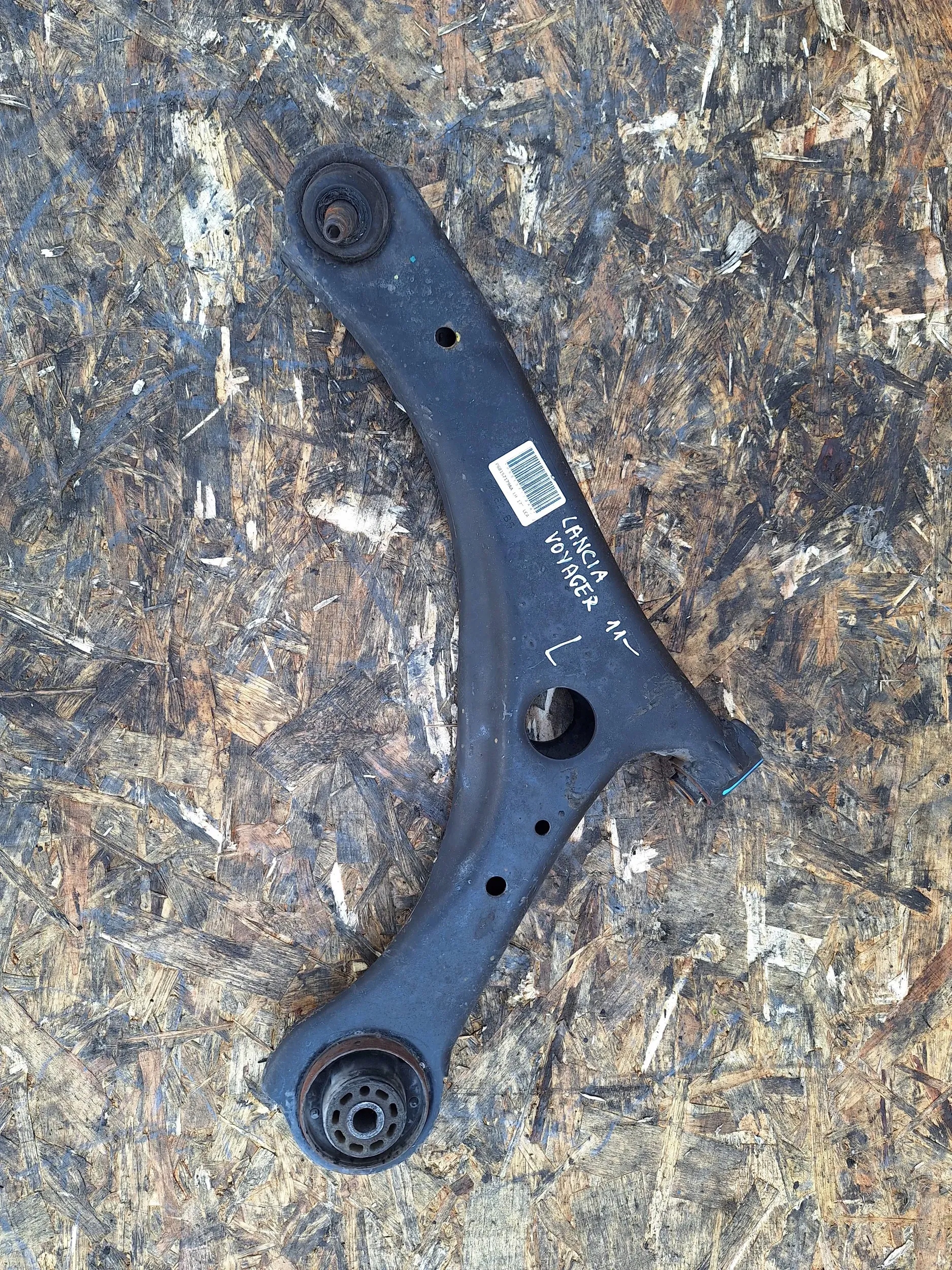 arm left front CHRYSLER VOYAGER V LANCIA 08-15 P68157179AA