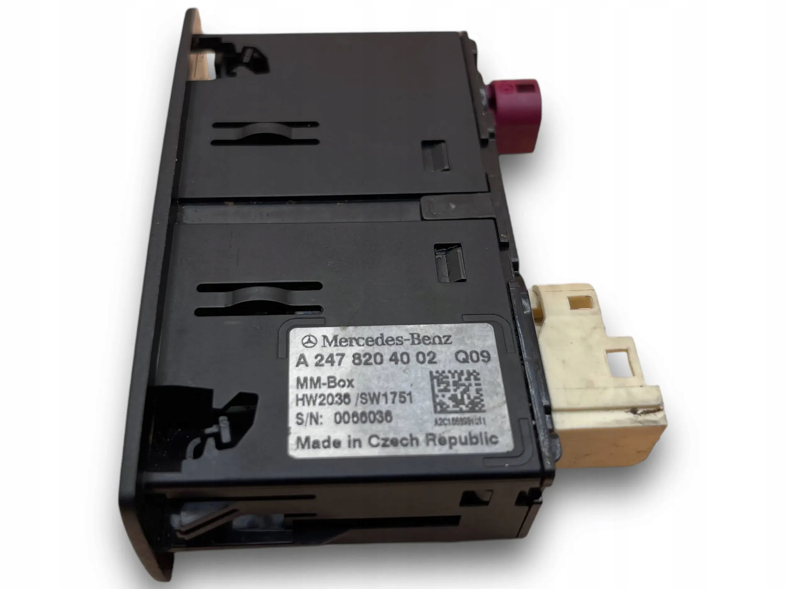 MERCEDES W247 PORT adapter USB 2478204002 @M