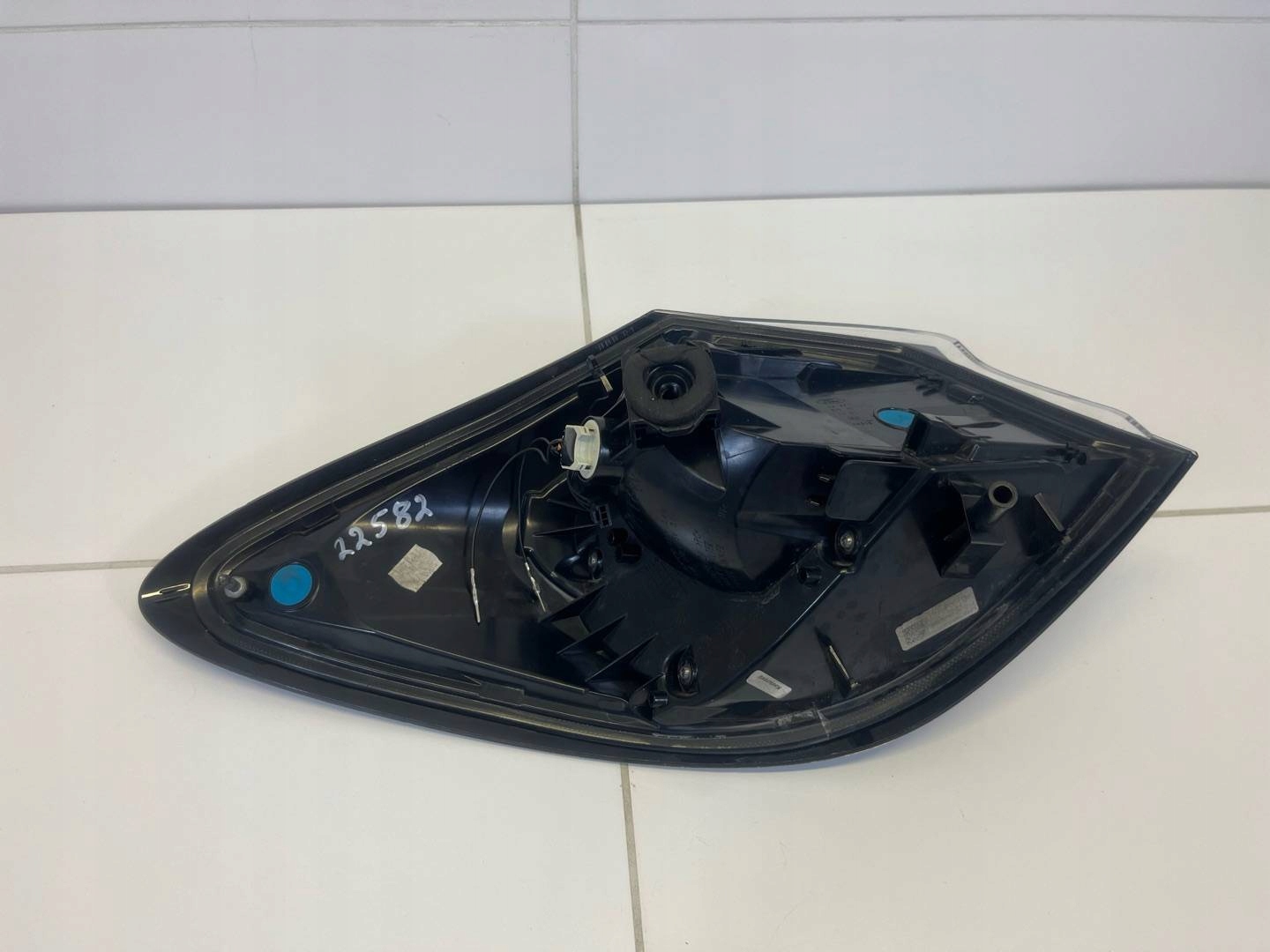 light rear right side Ford Puma 2 2021 L1TB13404