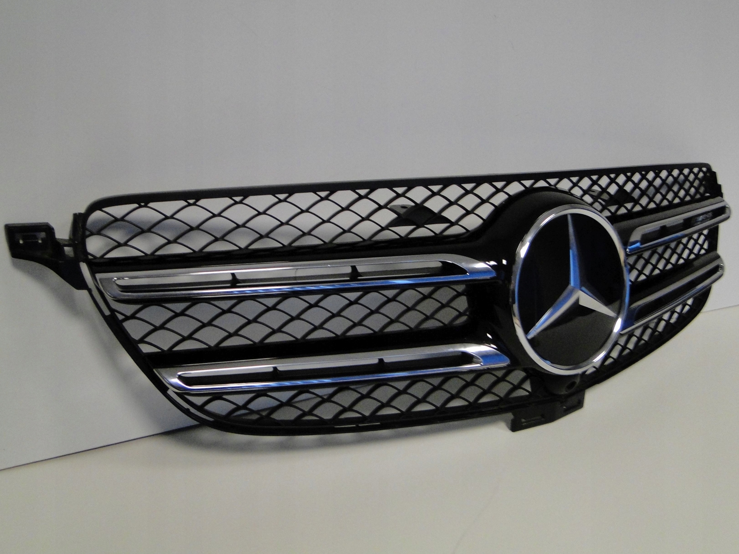 MERCEDES GLE W166 166 GRILL ATRAPA NA RADAR CZARNY AMG Producent części Mercedes-Benz OE
