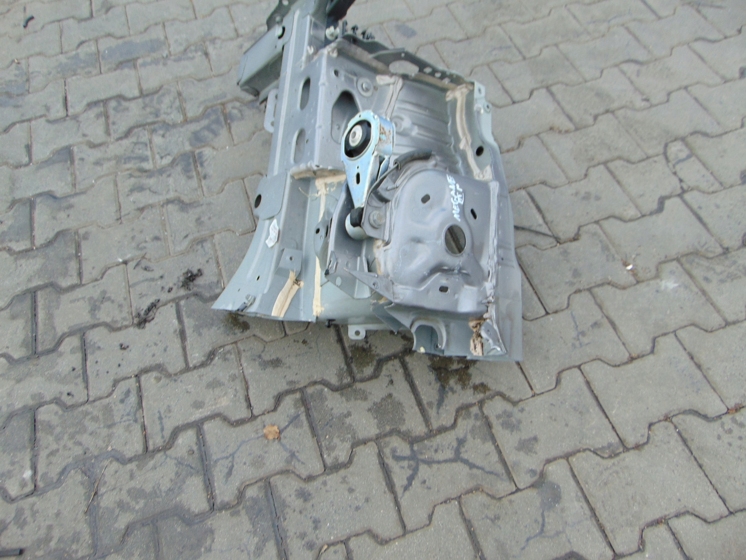 RENAULT MEGANE III quarter quarter right front