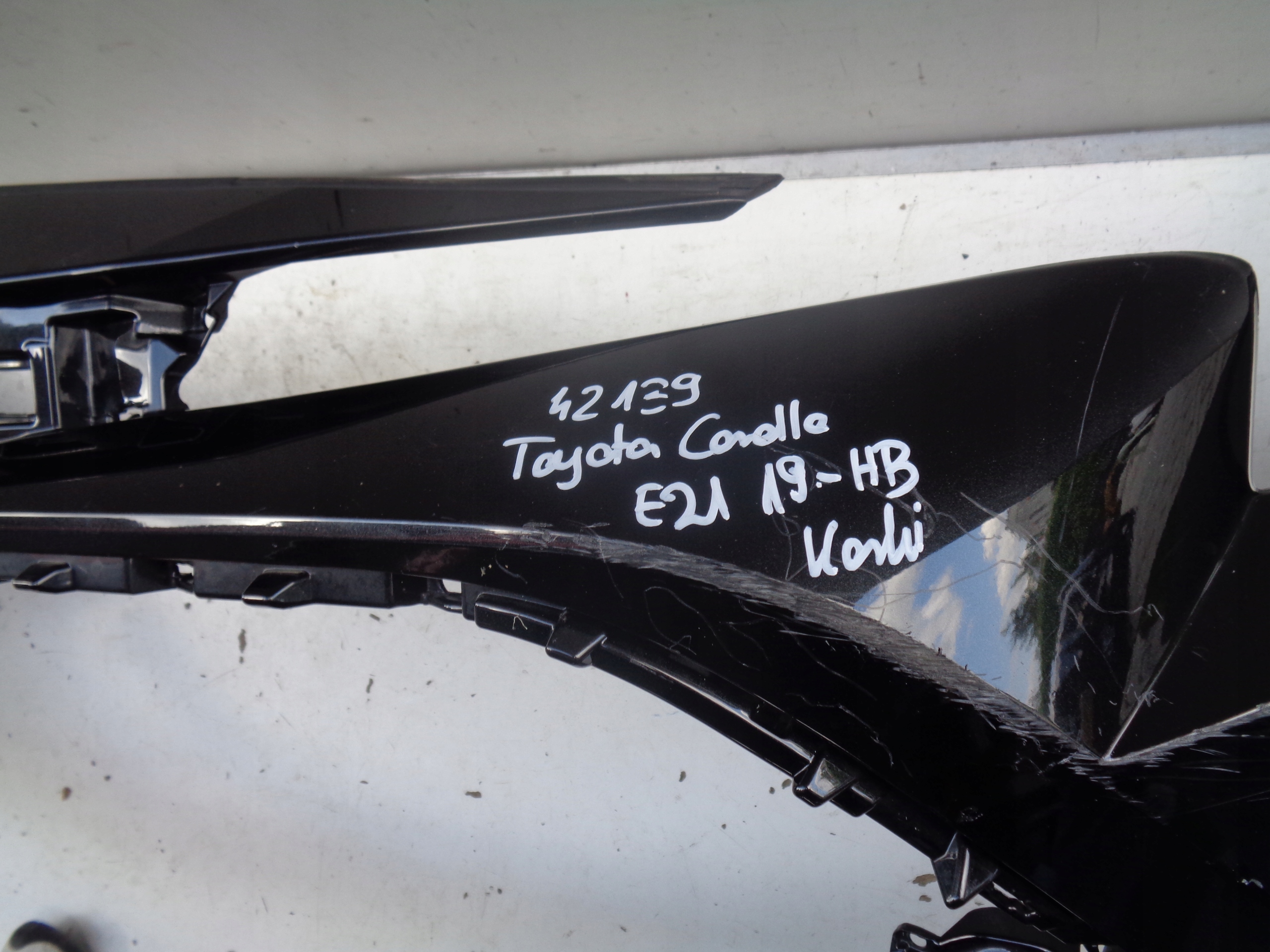 FRONTSTOSSSTANGE TOYOTA COROLLA E21 19- HB KOMBI NR 42139