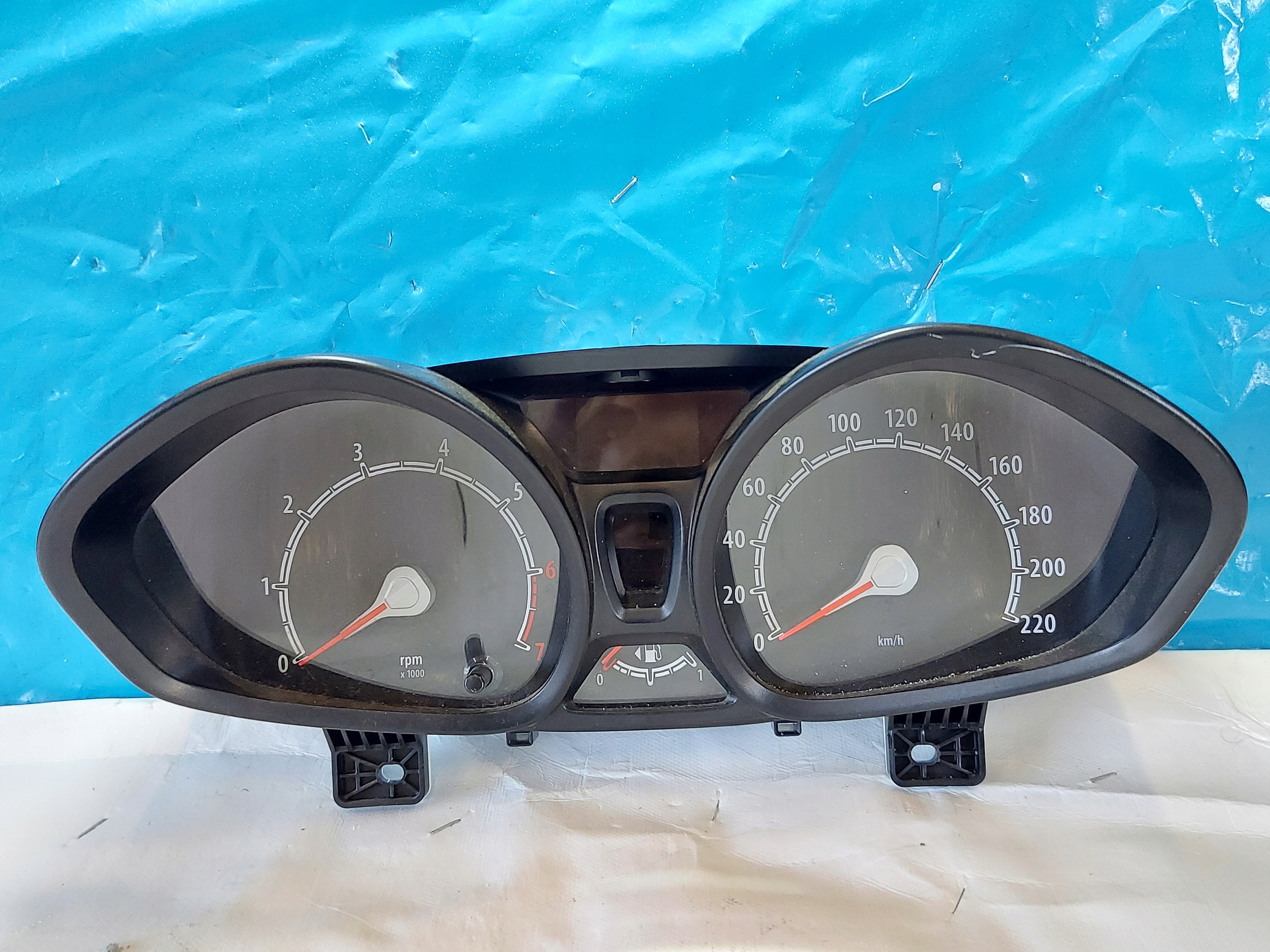 dials clock FIESTA MK7 1.25 B 8A6T10849AK