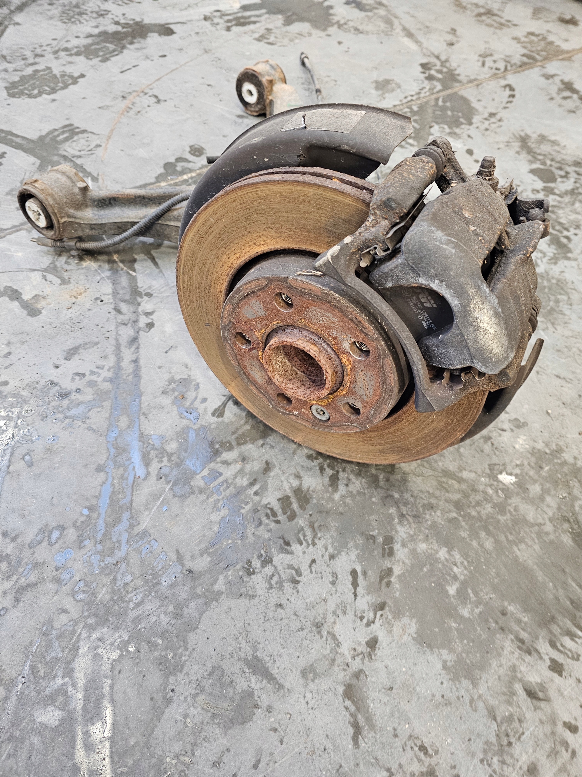 arm swing left rear part Vw Transporter T6 2.0 TDi 7E0501413A
