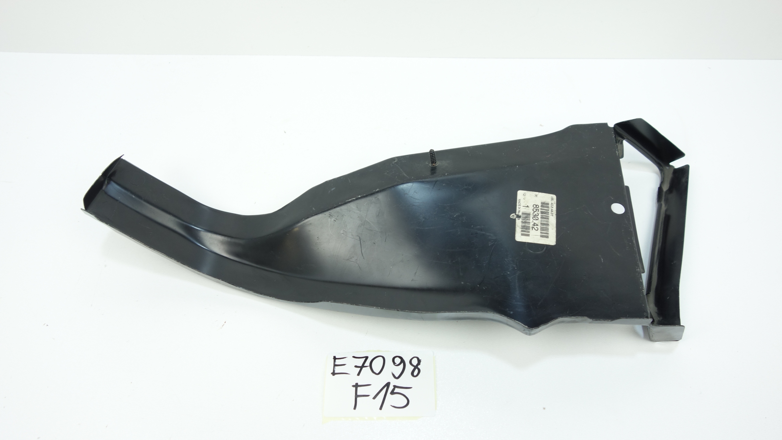 PEUGEOT 106 1991- Console Support plaque Aile Arrière 8530.42