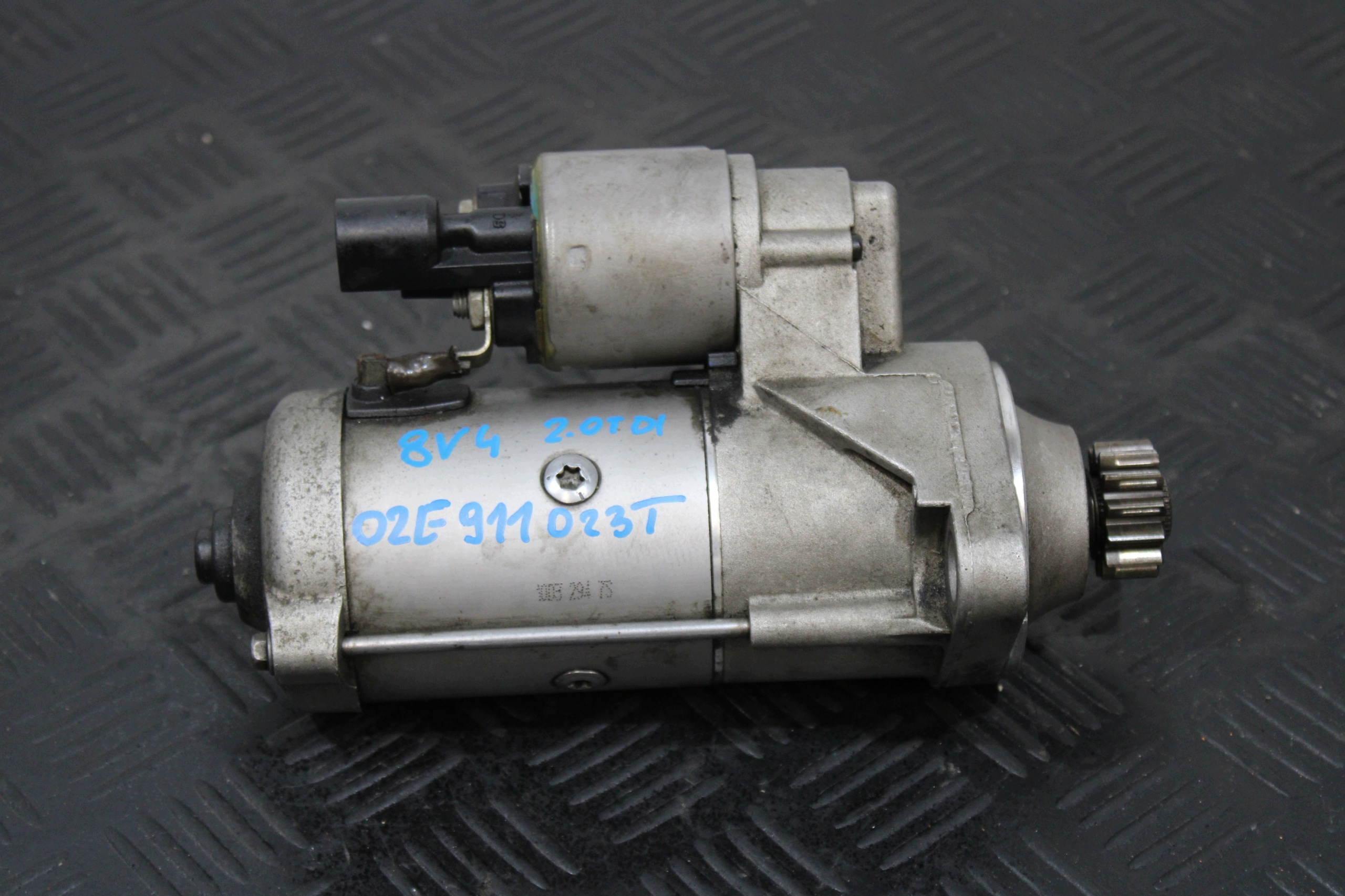 startér MOTORU 02E911023T AUDI A3 8V0 8V4 2013