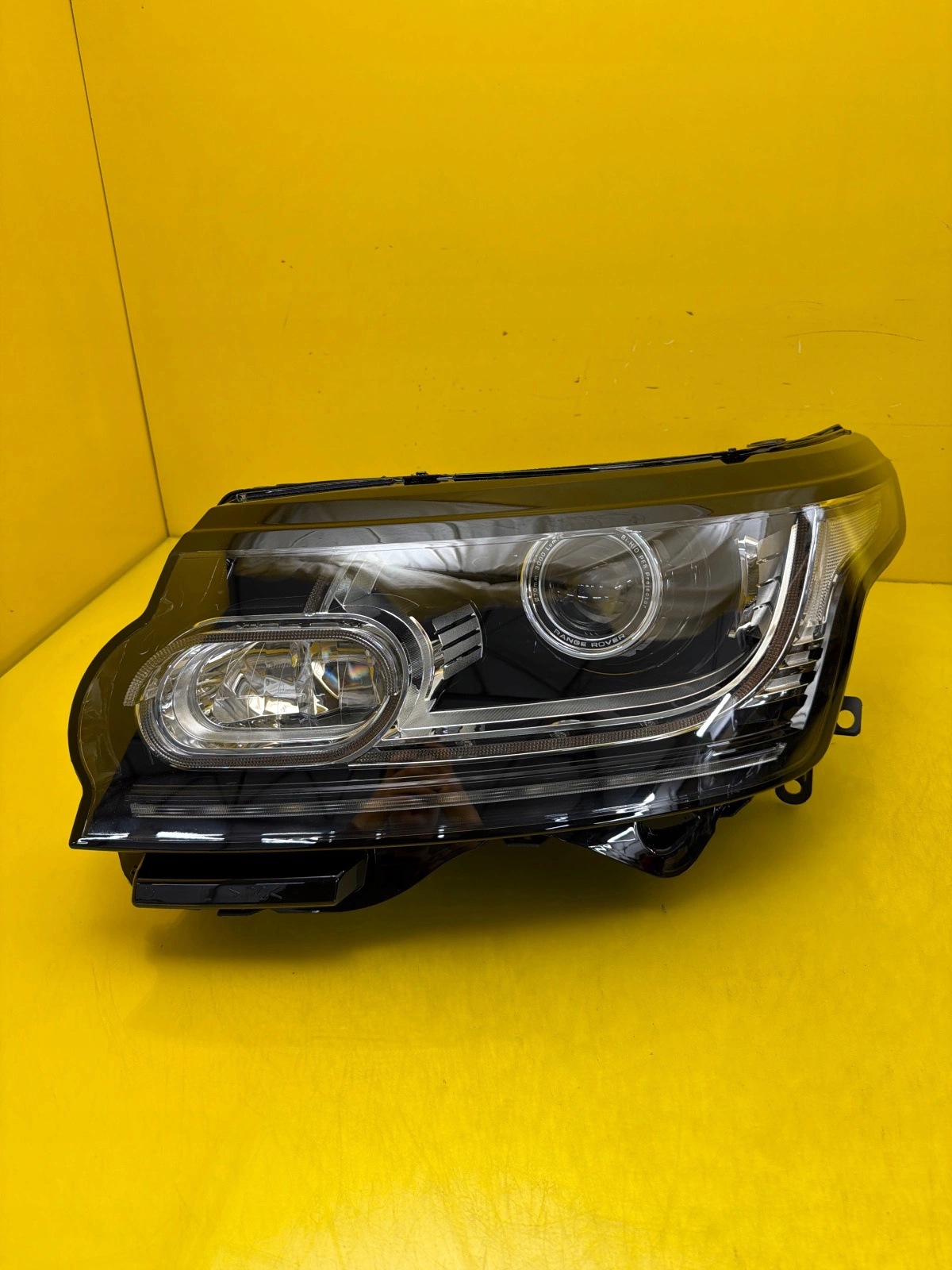light left Range Rover Vogue L405 Bi-Xenon CK52-13W030-KE