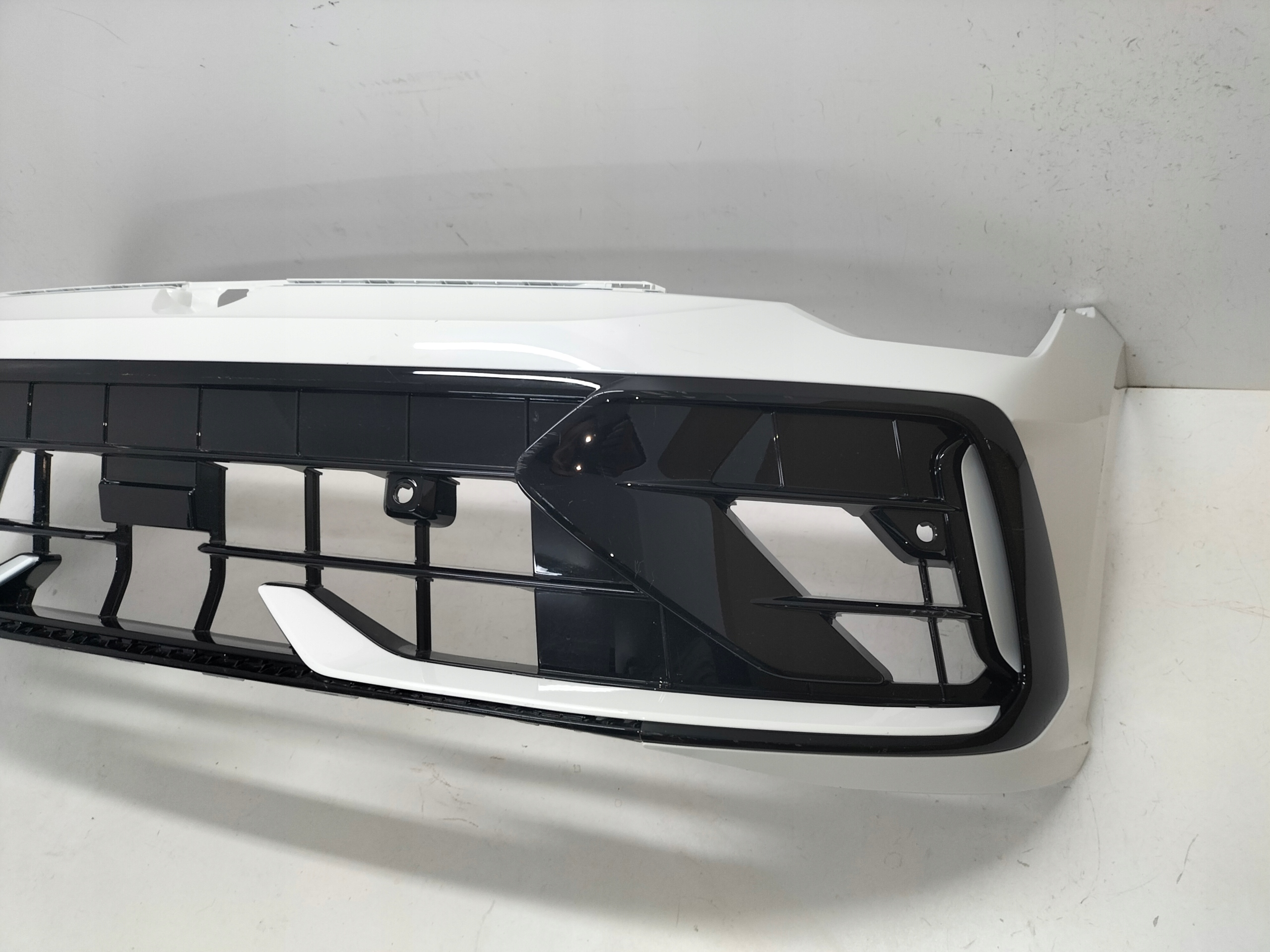 front bumper front VW GOLF 8 VIII LIFT 24- R20 R-TYPE
