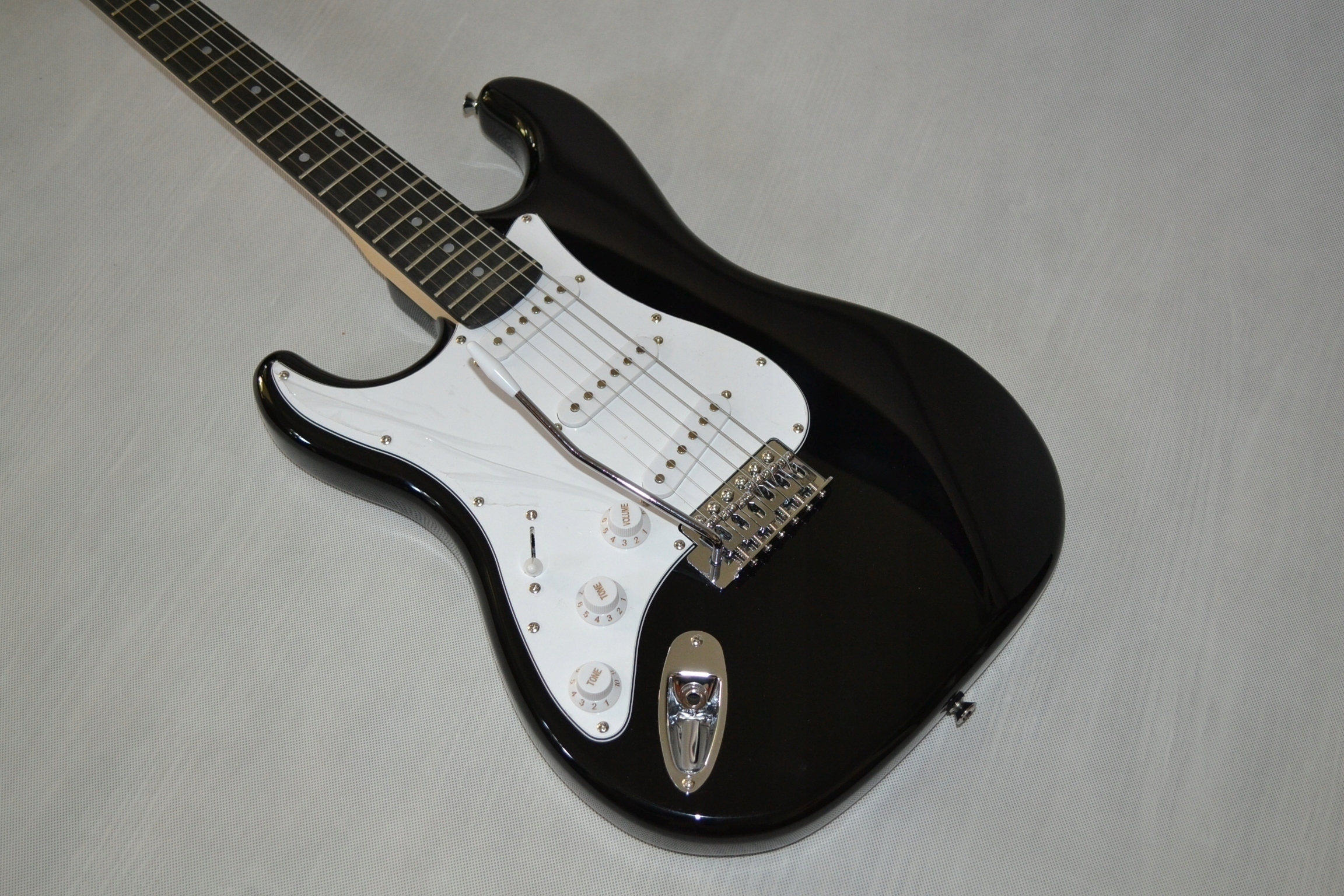 HARLEY BENTON ST-20 LH BK STRATOCASTER GITARA LEWORĘCZNA USTAWIONA LUTNICZO Rodzaj Stratocaster