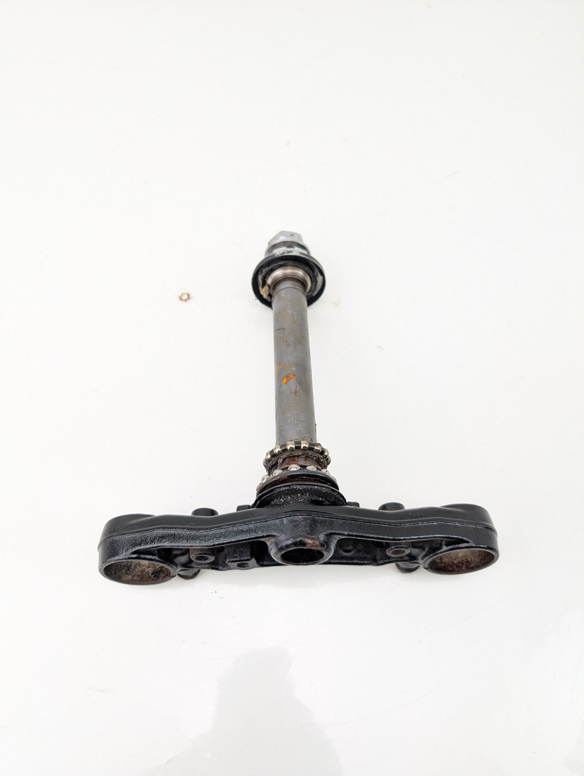 HONDA HORNET 600 PÓŁKA DOLNA