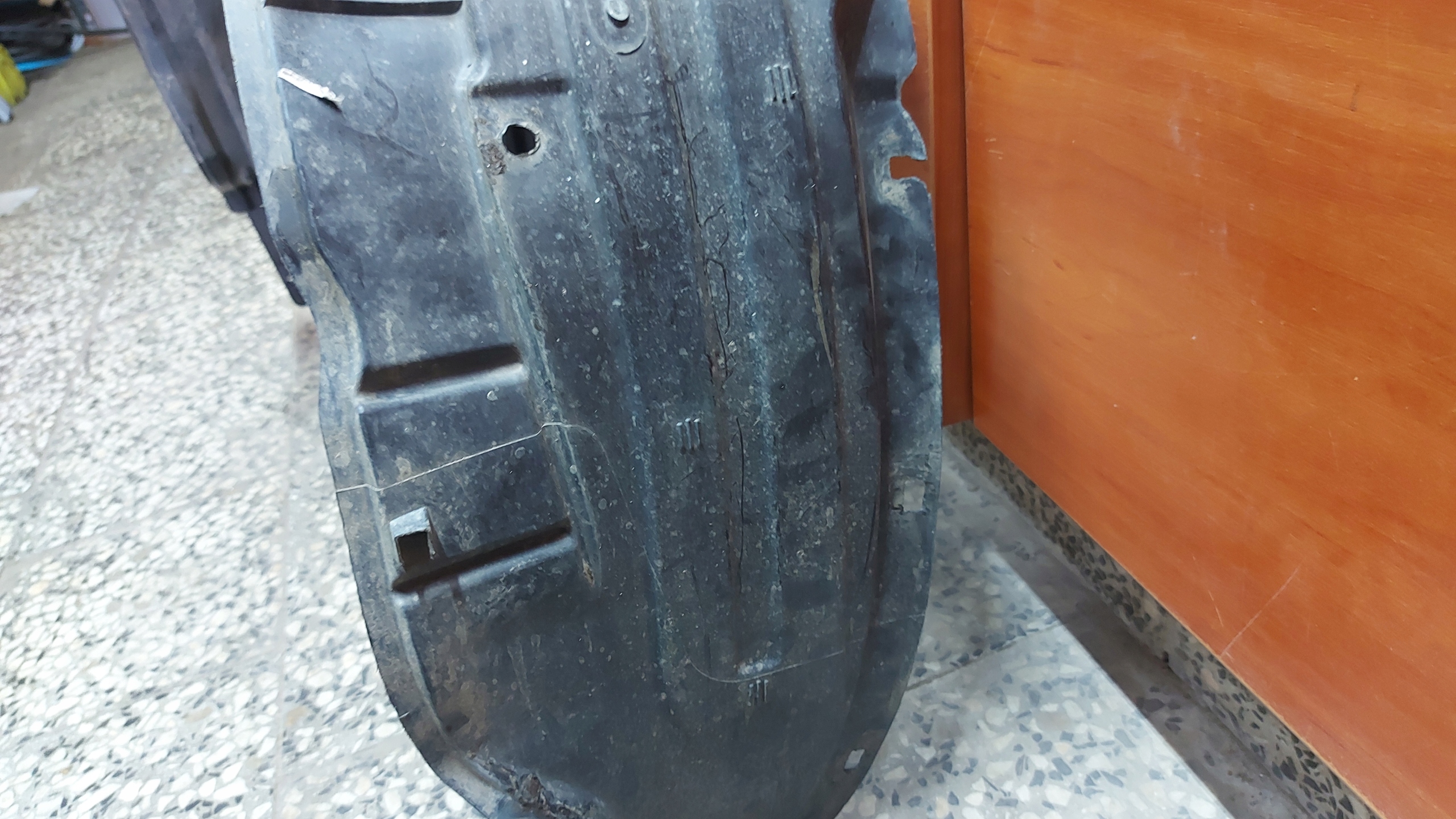 mudguard right front TOYOTA HILUX VIII 20