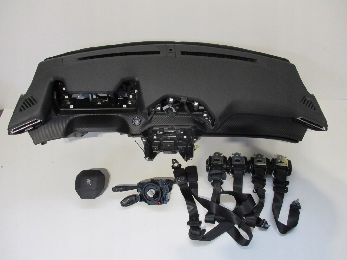 console dashboard PEUGEOT 2008 II CARBON 208
