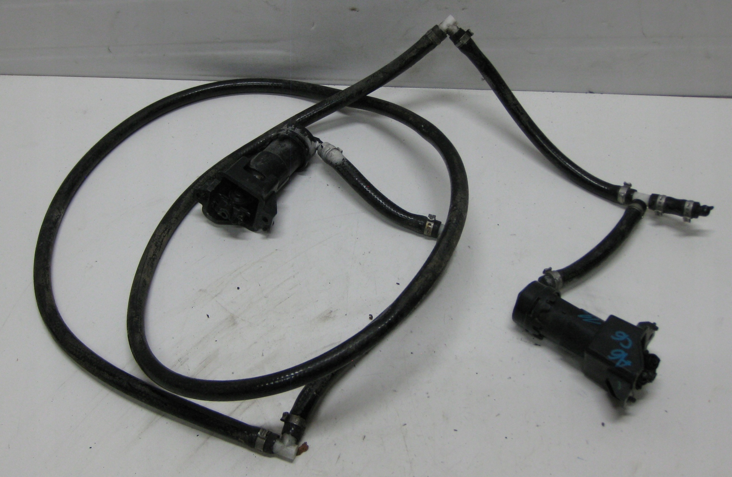 AUDI A6 C6 LIFT KOMBI washer REFLEKTOROW right left KOMPLET 4F0955101B