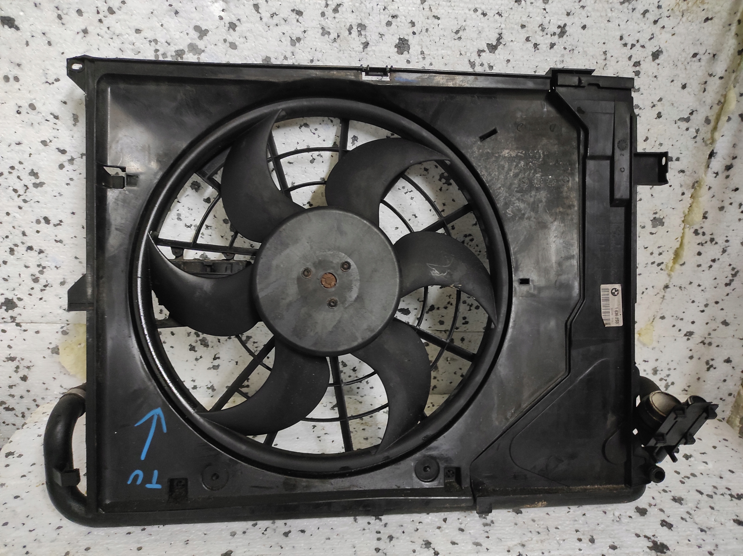 BMW E46 1.6 radiator fan 1436250