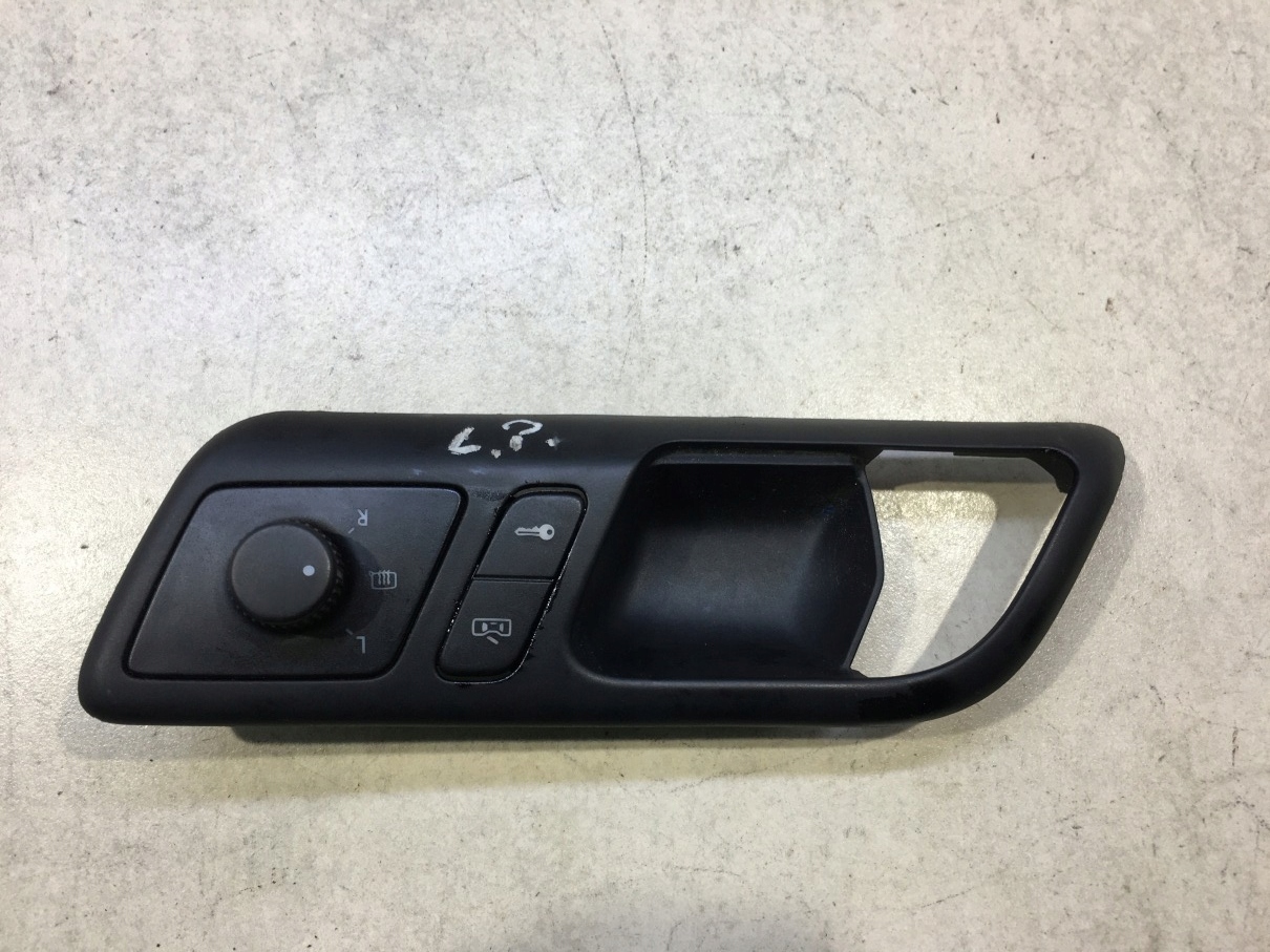 handle inner left front POLO IV 9N 6Q1837247G