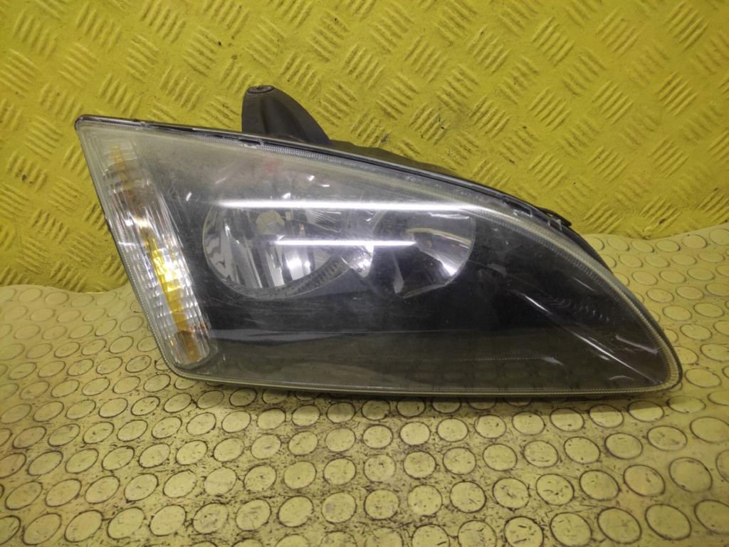FORD FOCUS MK2 REFLEKTOR light right front