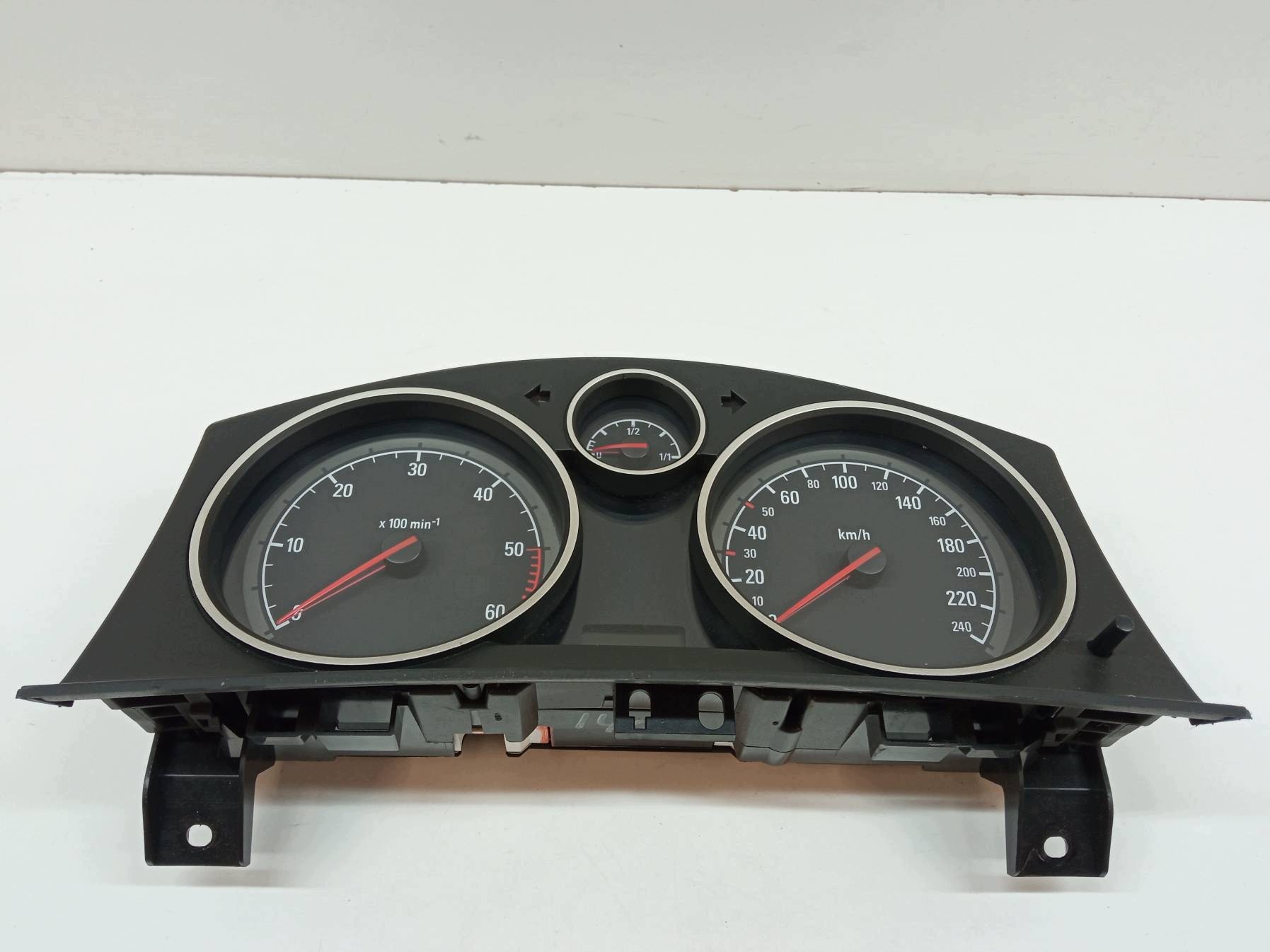 dials EU 13216684 1.9 CDTI Opel Zafira II (2005- )