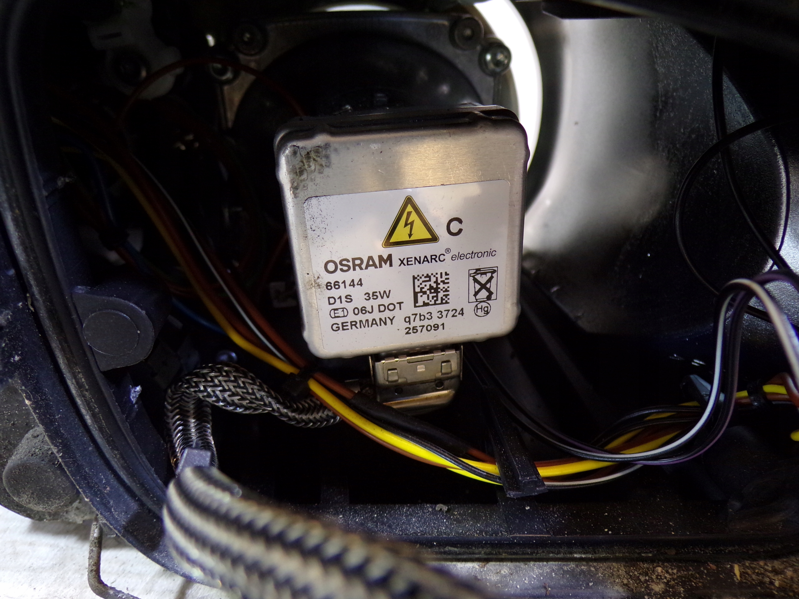 light front front right XENON VOLVO V50 LIFT (K1)