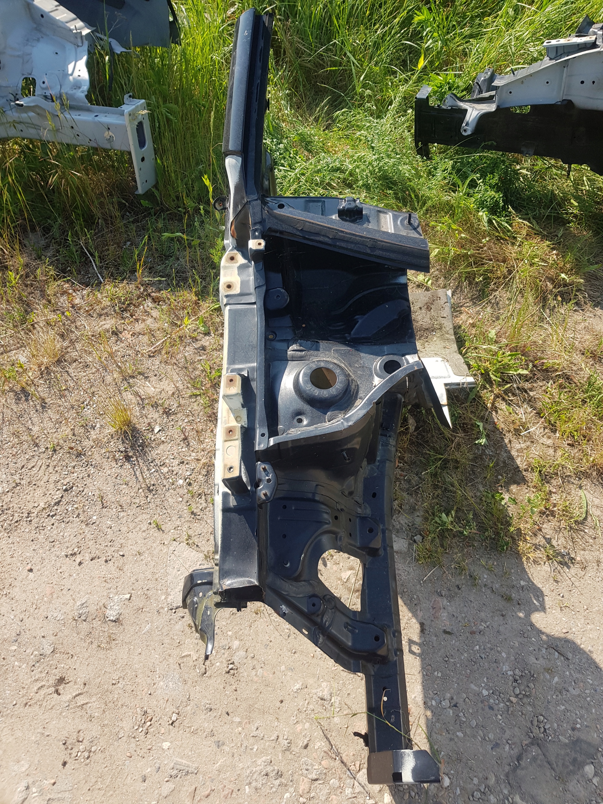 KIA RIO IV quarter front front right 2017