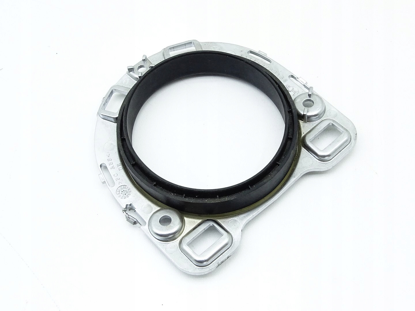 bracket for CUPHOLDER BMW I3 L01 13- 9283138