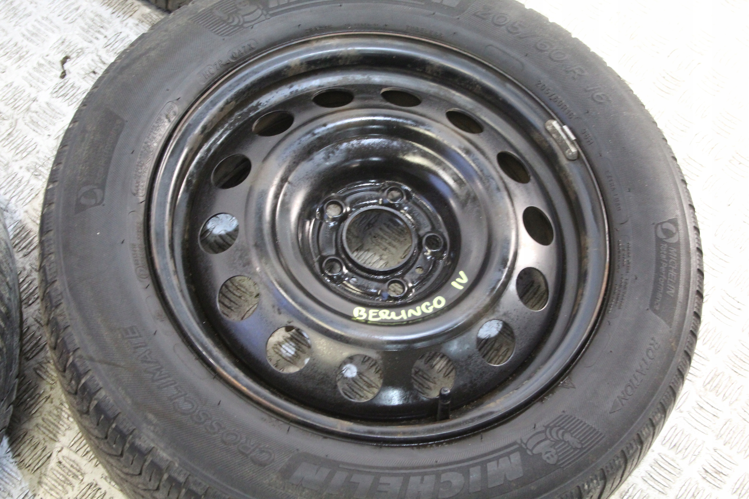 wheels tyres discs 205/60 R16 BERLINGO IV 4