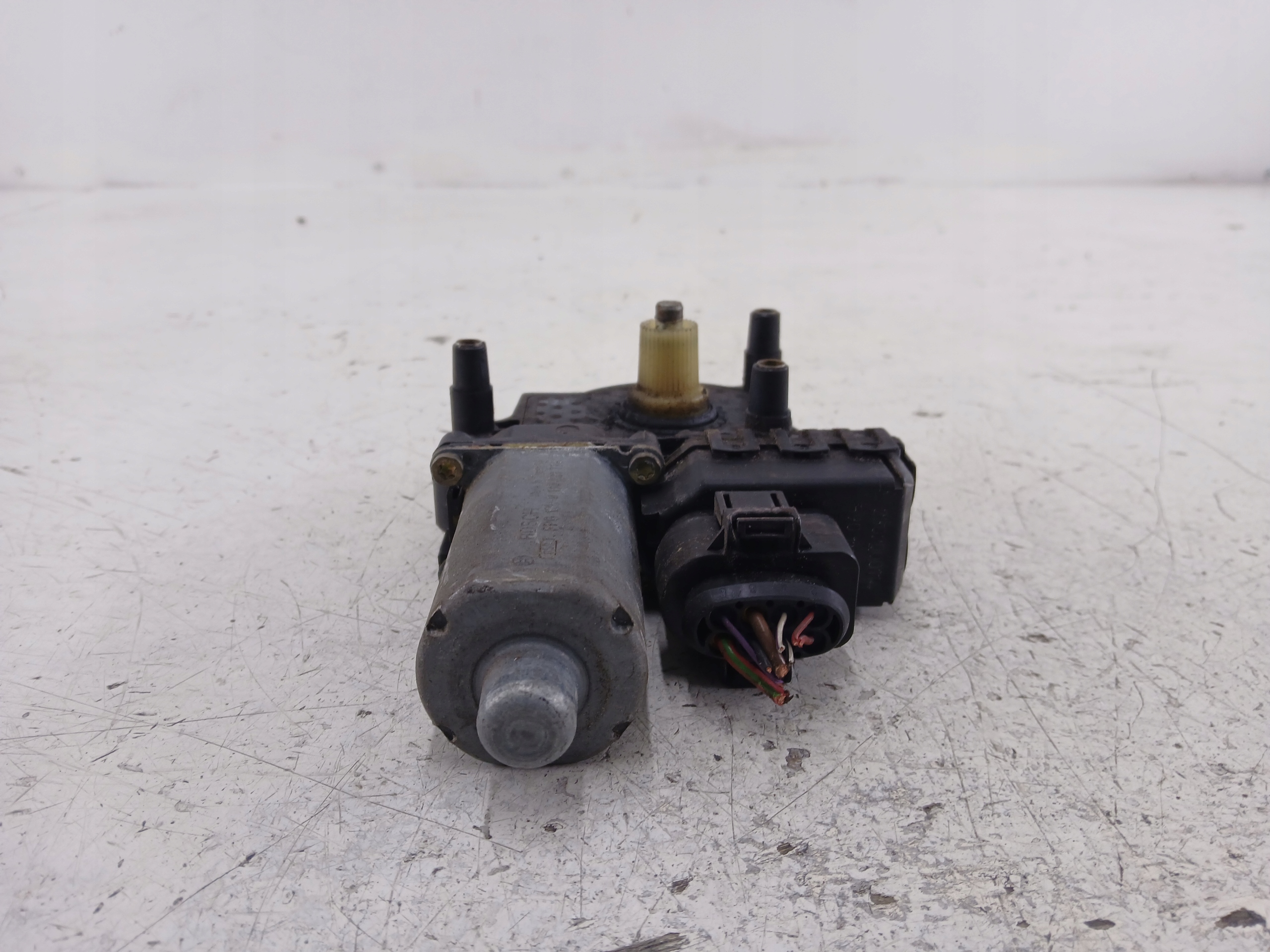 VOLVO V70 S70 mini motor windows right rear part 0130821776