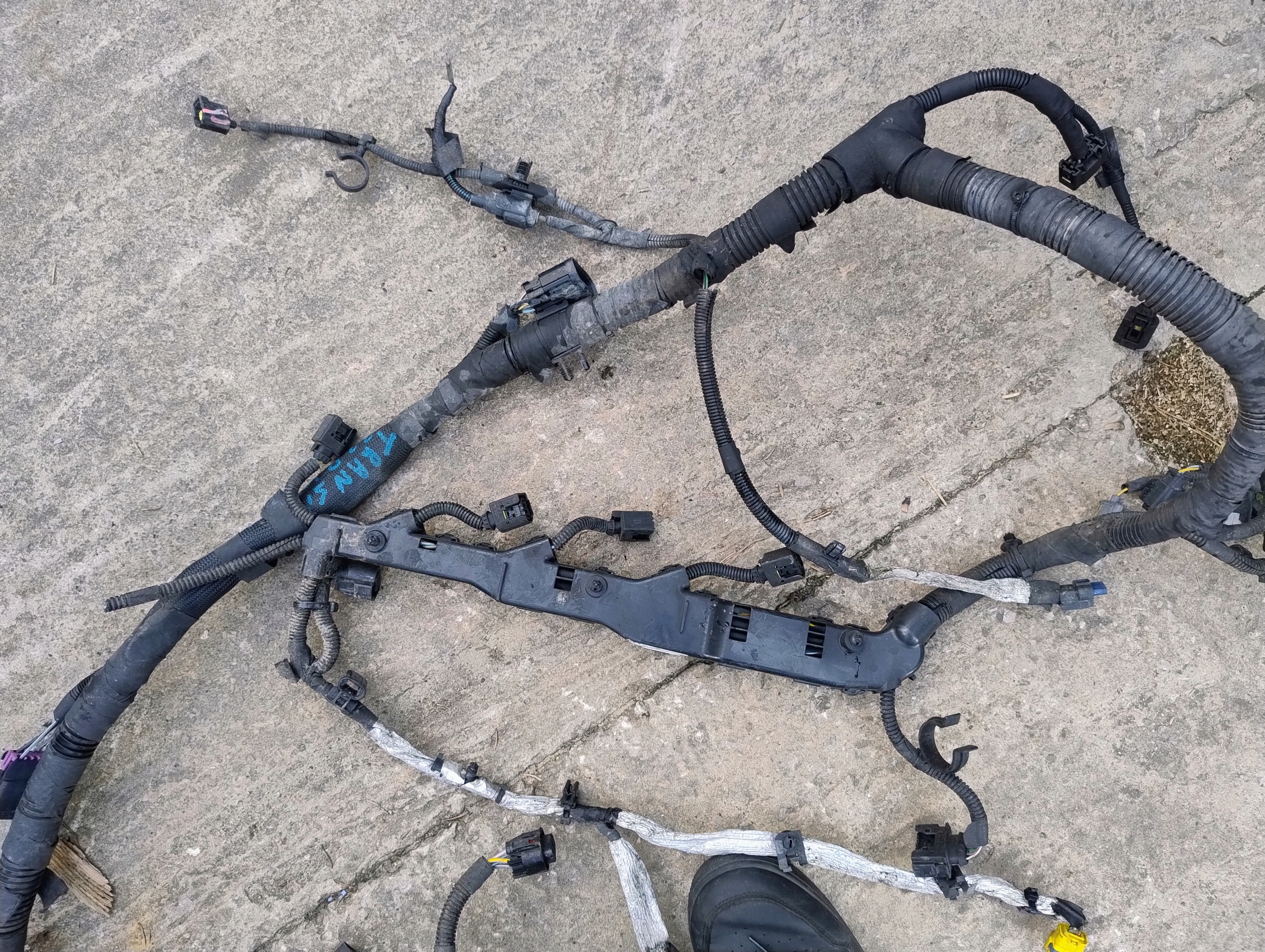 bundle of the engine Ford Transit MK8 2.2 107kw