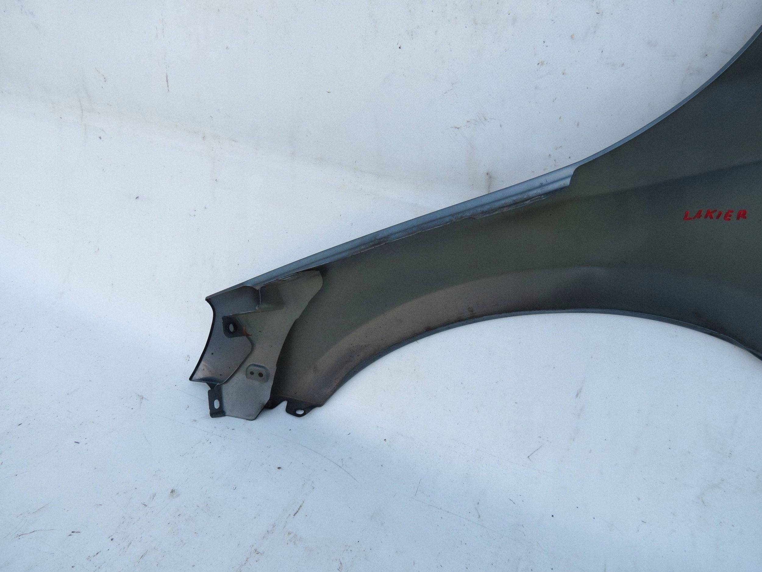 parafango Destra Anteriore VOLVO V60 e S60 II 31416209 Lakier 714-16
