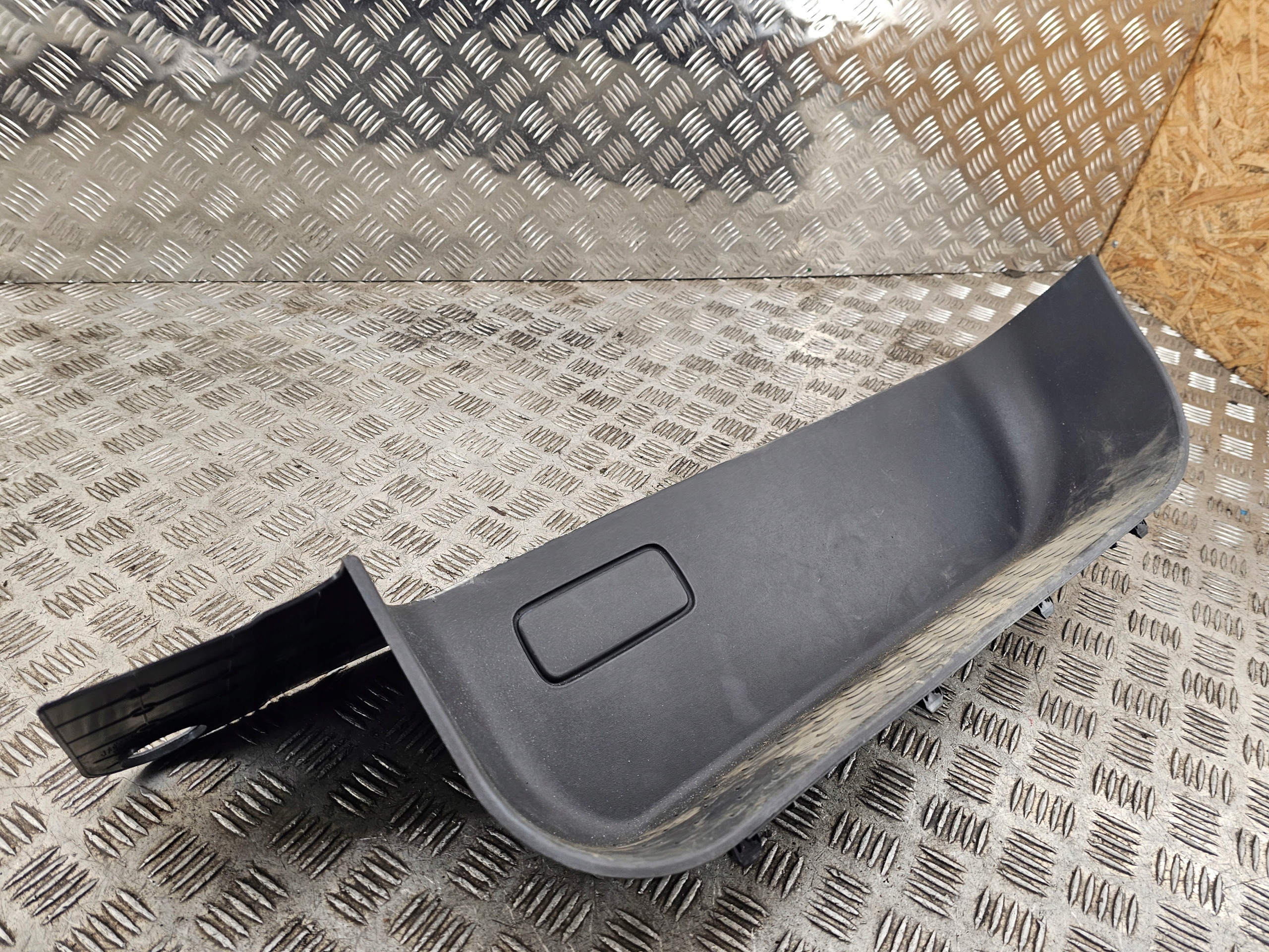 cover STOPIEN right front VIVARO B TRAFIC 3 III 93450152